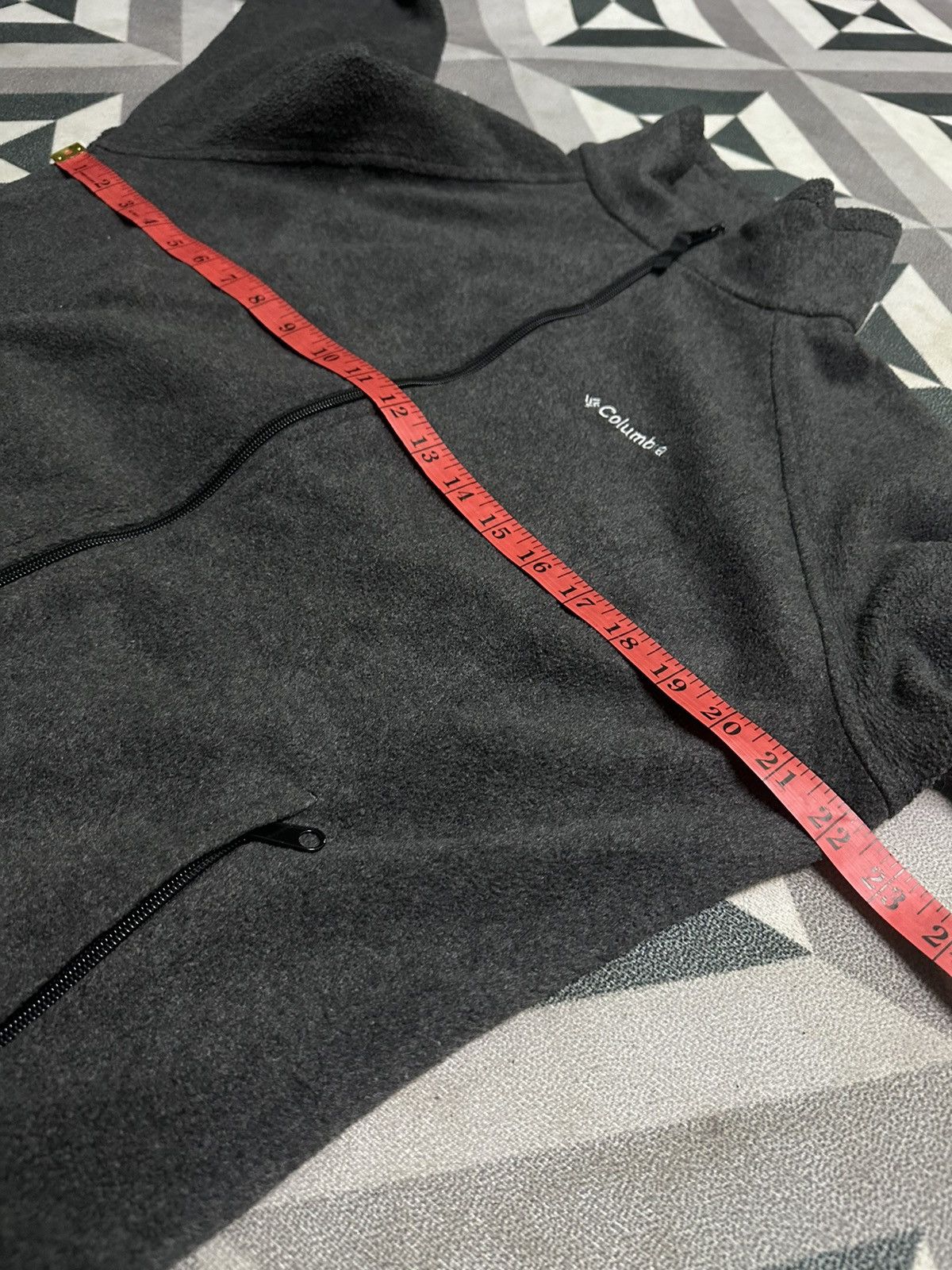 Columbia Columbia small logo sweater Size US L / EU 52-54 / 3 - 8 Thumbnail