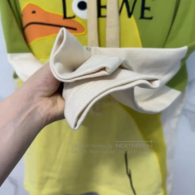 Loewe Green Cotton Graphic Sweatshirt for Women .