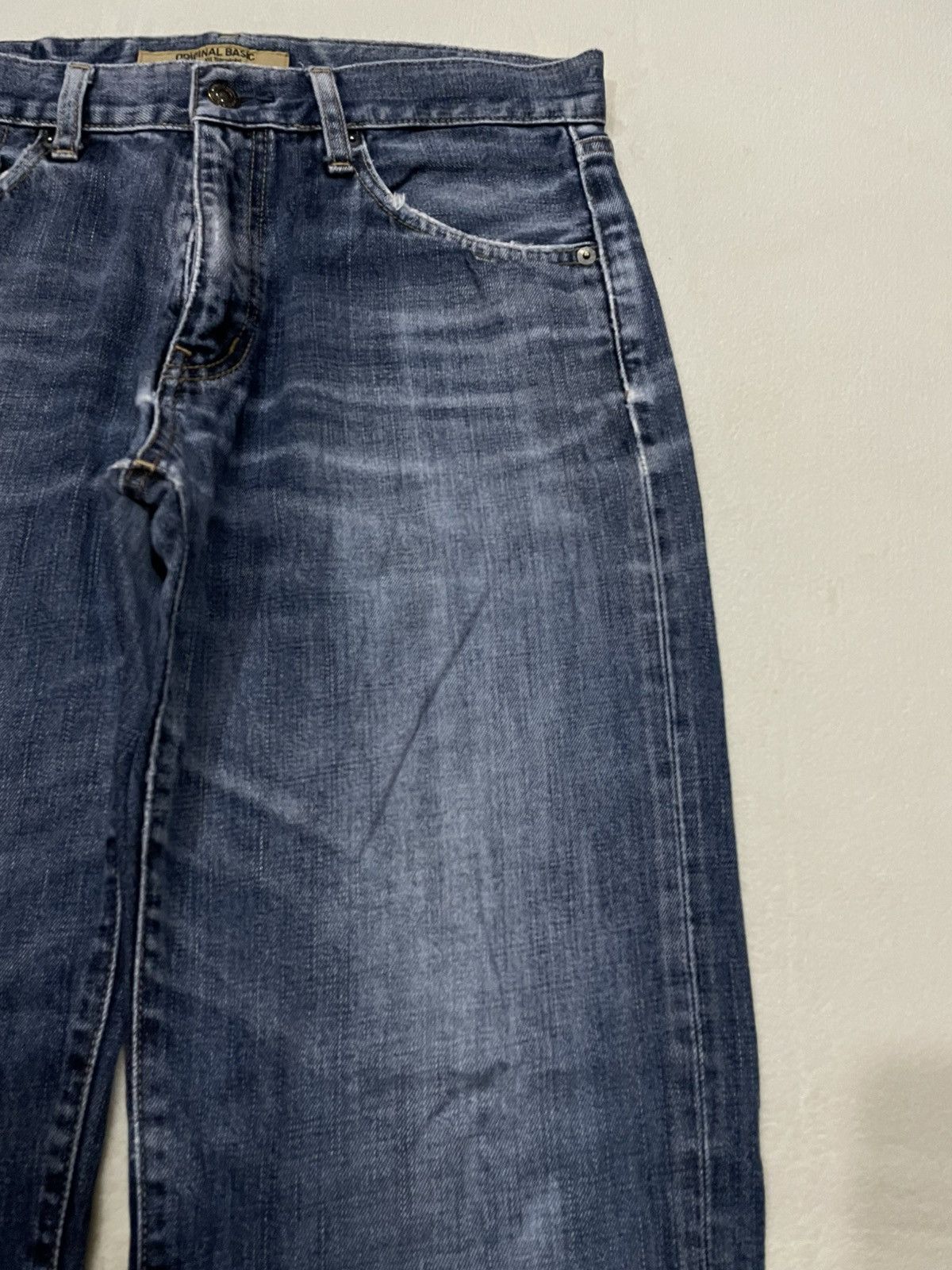 Uniqlo Vintage Uniqlo Straight Cut Distress Ripped Faded Denim Jean Size US 32 / EU 48 - 4 Thumbnail