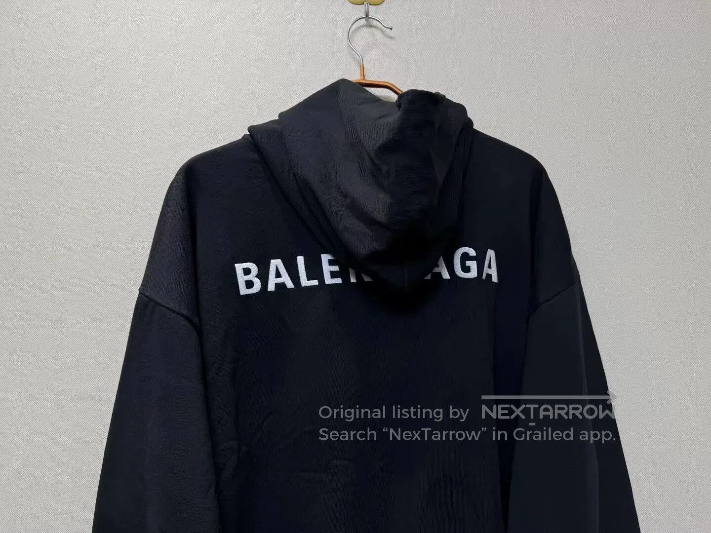 Balenciaga balenciaga black embroidered sweatshirt for men. Size US M / EU 48-50 / 2 - 5 Thumbnail