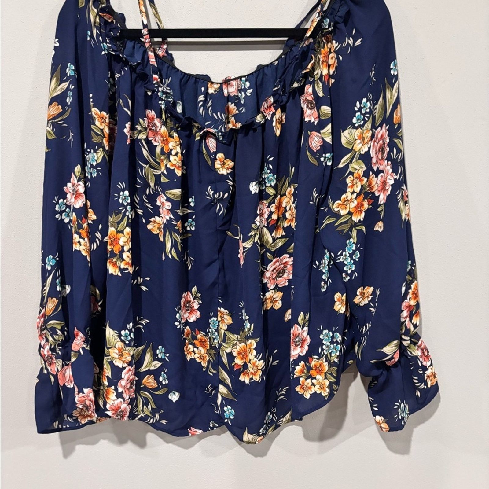 Other Navy Floral Off-Shoulder Blouse Plus Size 2X Size XXL / US 16-18 / IT 52-54 - 6 Thumbnail