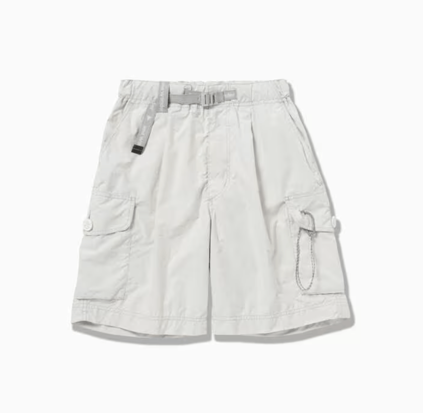 image of $320 And Wander Oversized Cargo Shorts XL Andwander in Off White, Men's (Size 31)