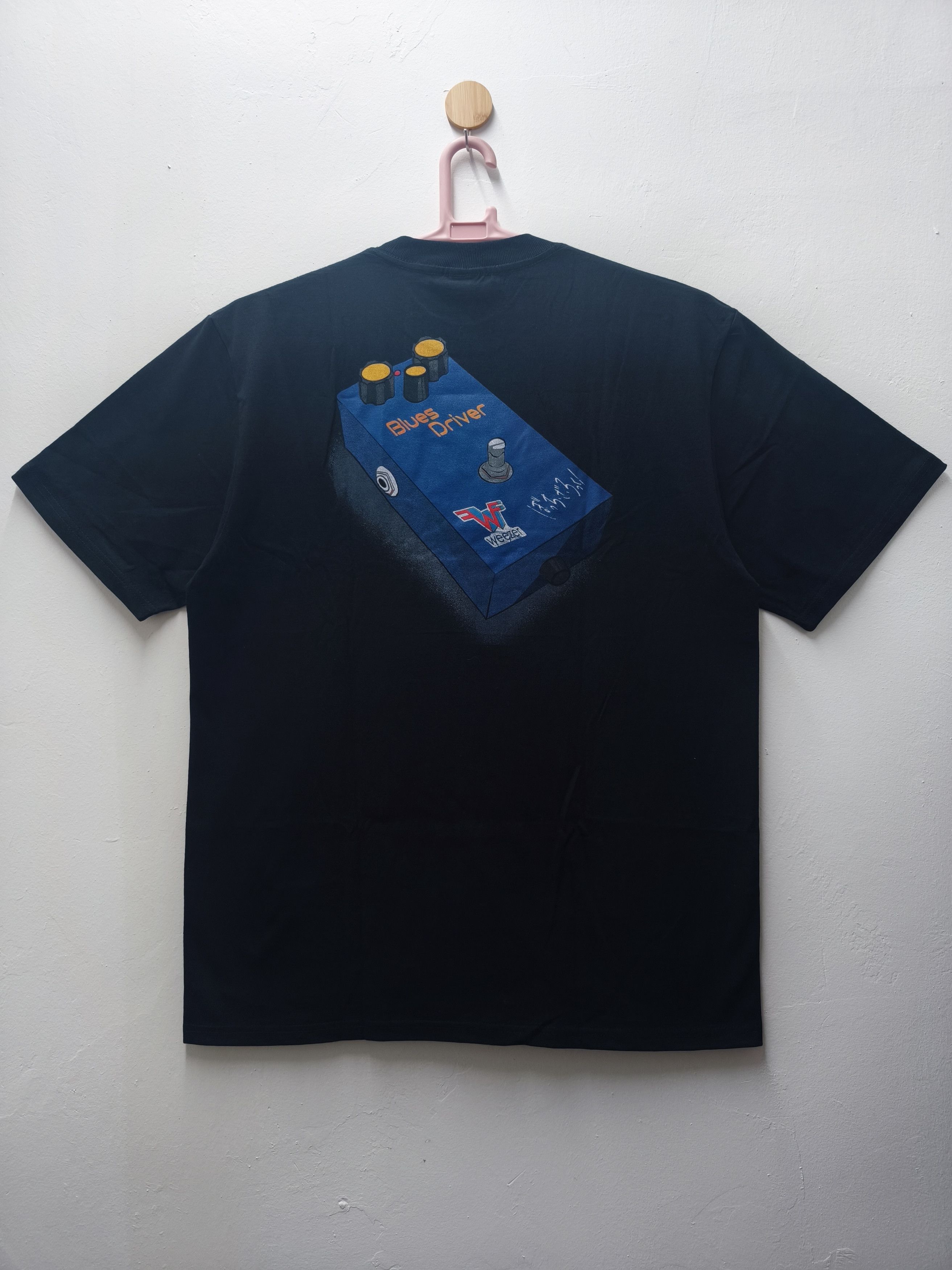 Anime Bocchi The Rock Weezer T-shirt Size US XL / EU 56 / 4 - 7 Thumbnail