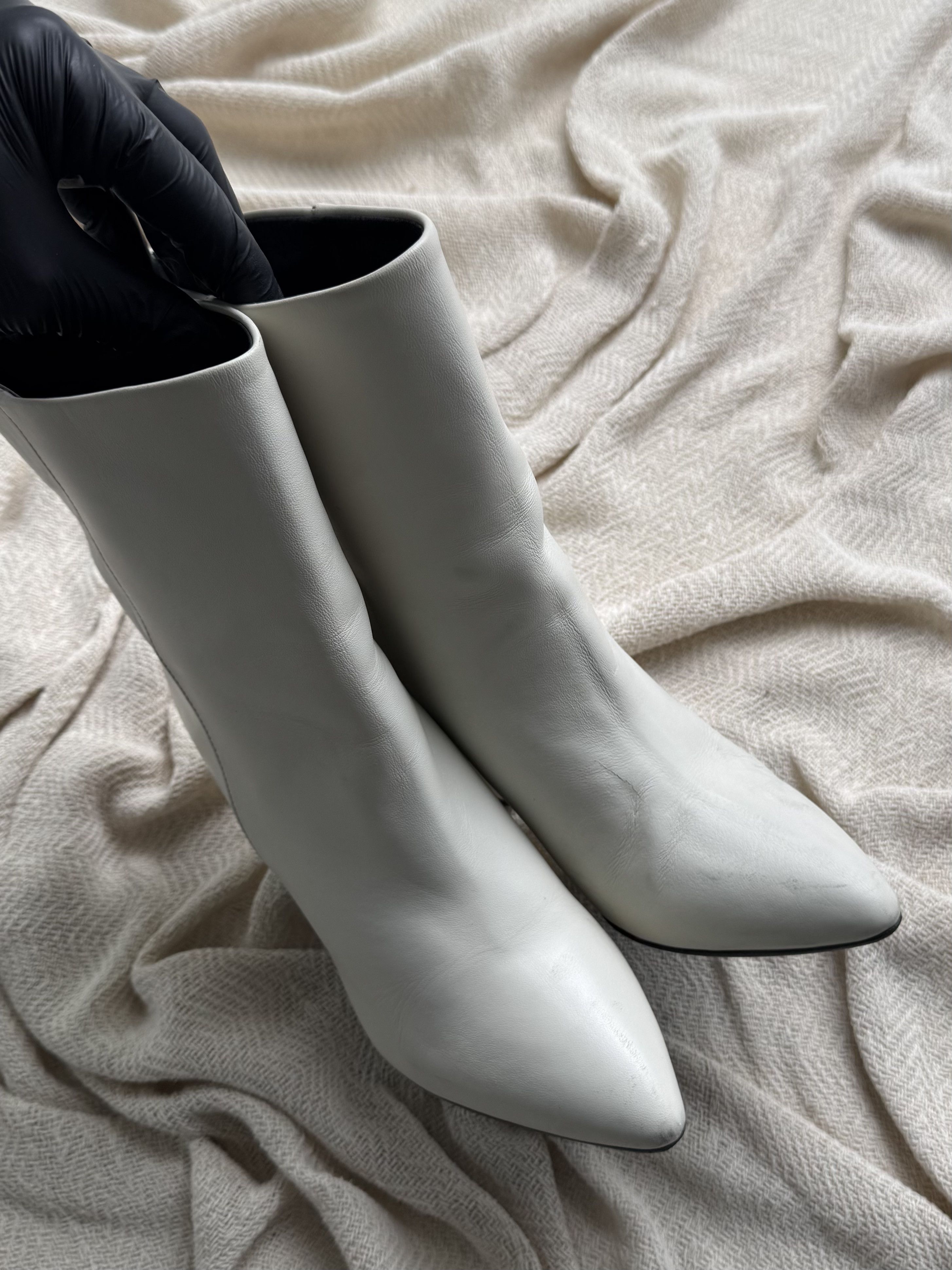 Vintage Vintage Leather Ankle Boots Pointed Toe Block Heel Booties Size US 6 / IT 36 - 6 Thumbnail