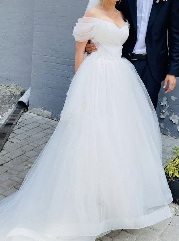 Designer Weeding dress Size ONE SIZE - 1 Thumbnail