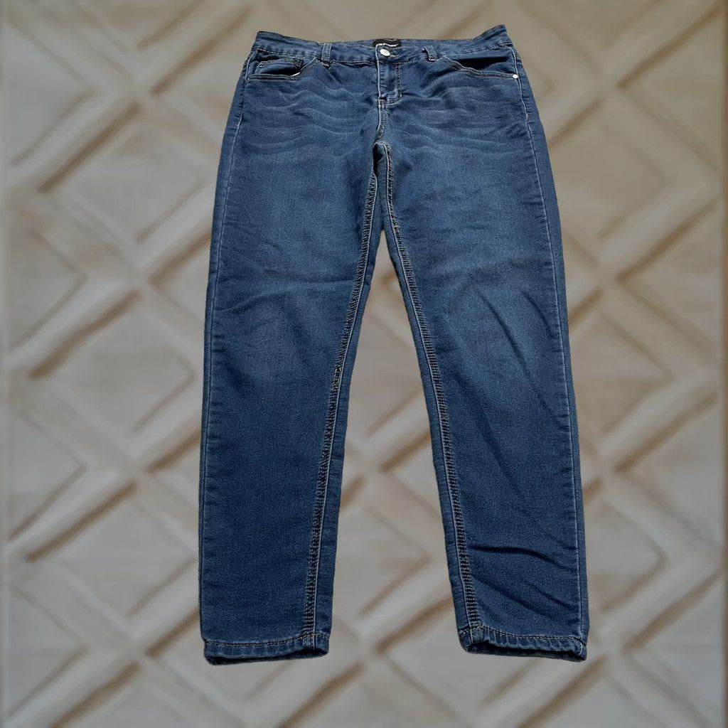 Joe Boxer Joe Boxer Jeans Juniors 13 Blue Denim Stretch Straight Dark Wash 33x27 Soft Womens Size 24" / US 00 / IT 34 - 1 Thumbnail