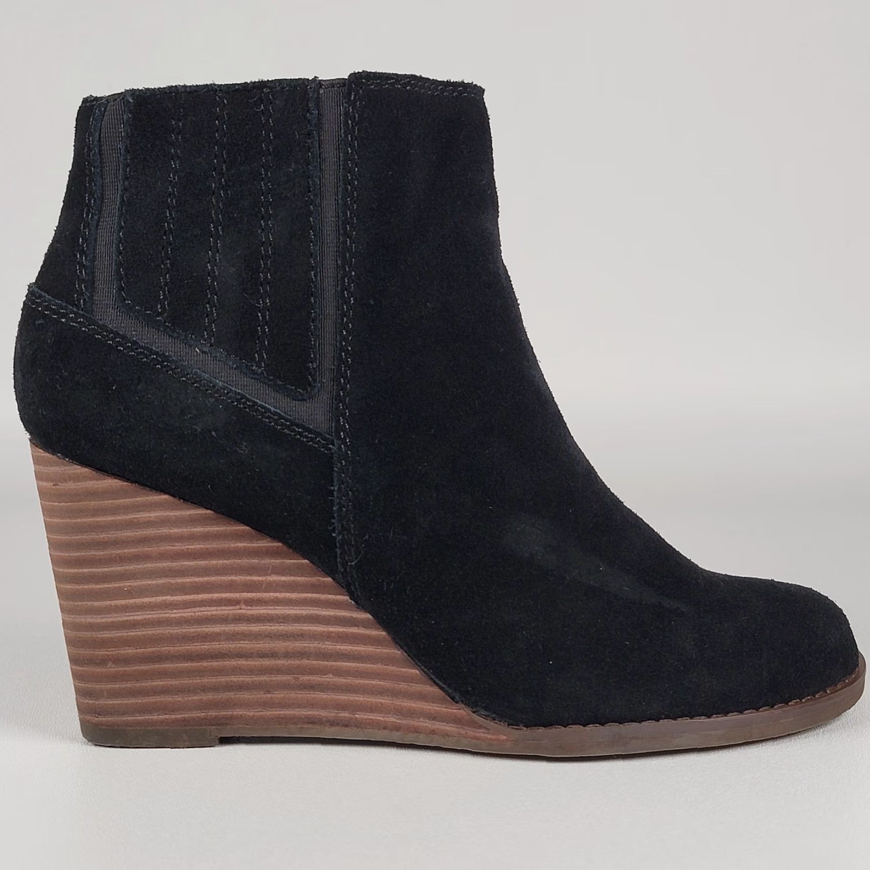 Lucky Brand Lucky Brand Boots Women 8M Yakeena Wedge Ankle Bootie Black Suede Side Zip Bootie Women Size 8M Size US 8 / IT 38 - 3 Thumbnail