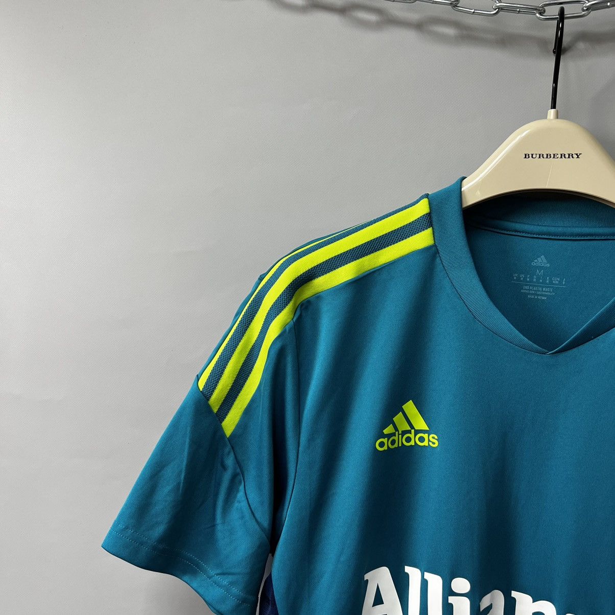 Adidas Adidas Juventus FC Football Soccer Jersey T Shirt Men’s M Size US M / EU 48-50 / 2 - 4 Thumbnail