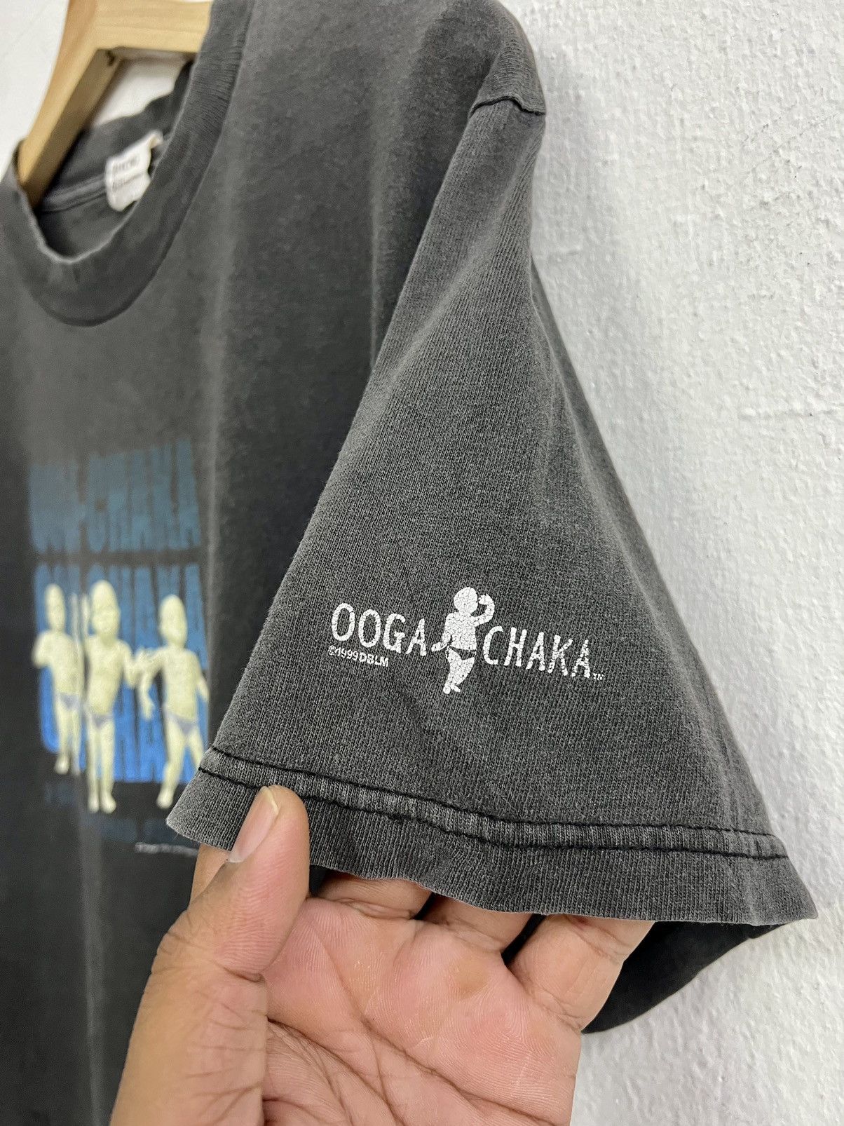 Apple RARE VINTAGE 90s OOGA CHAKA THE DANCING BABY TEE Size US M / EU 48-50 / 2 - 7 Thumbnail