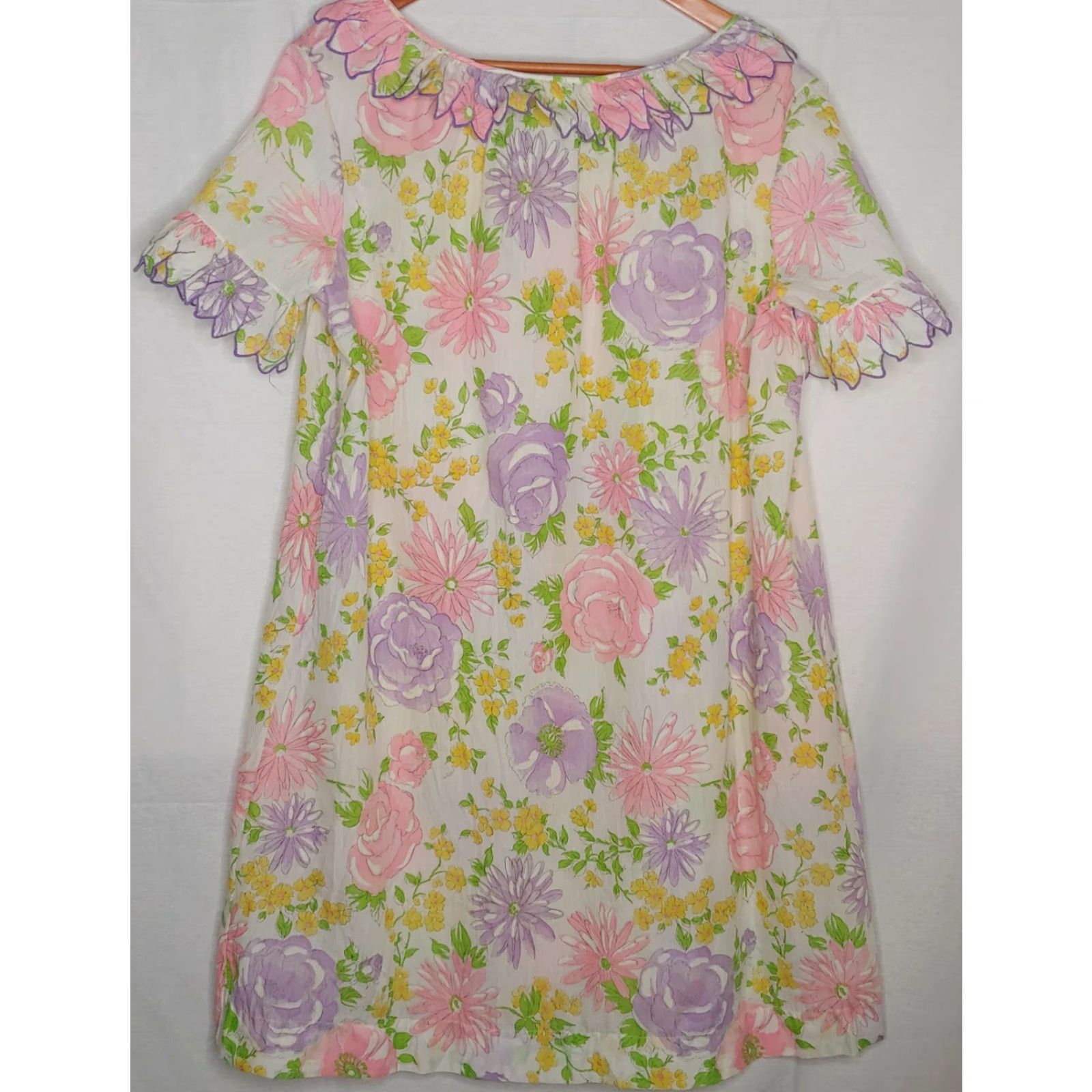 Vintage VINTAGE Komar Nightgown Women's Small Floral Peignoir Neck Petals Size ONE SIZE - 3 Thumbnail