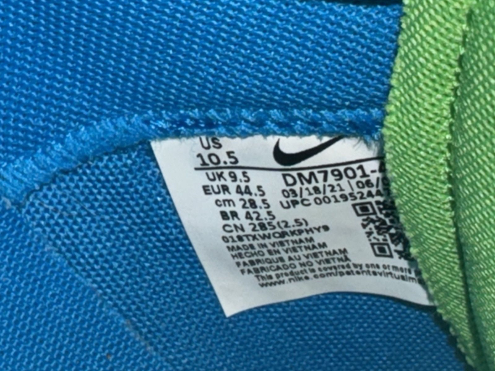 Kaws × Nike × Sacai NIKE X SACAI X KAWS BLAZER LOW Size US 10.5 / EU 43-44 - 7 Thumbnail