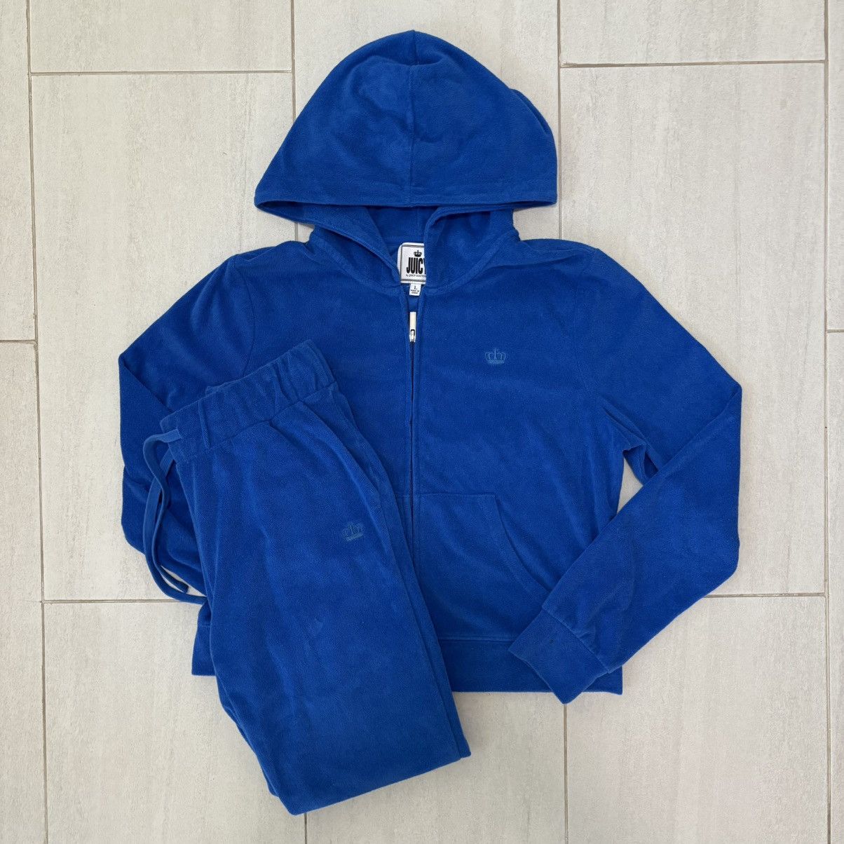 Juicy Couture Juicy Couture Velour Tracksuit HOODIE SIZE L PANTS SIZE S Size S / US 4 / IT 40 - 1 Thumbnail
