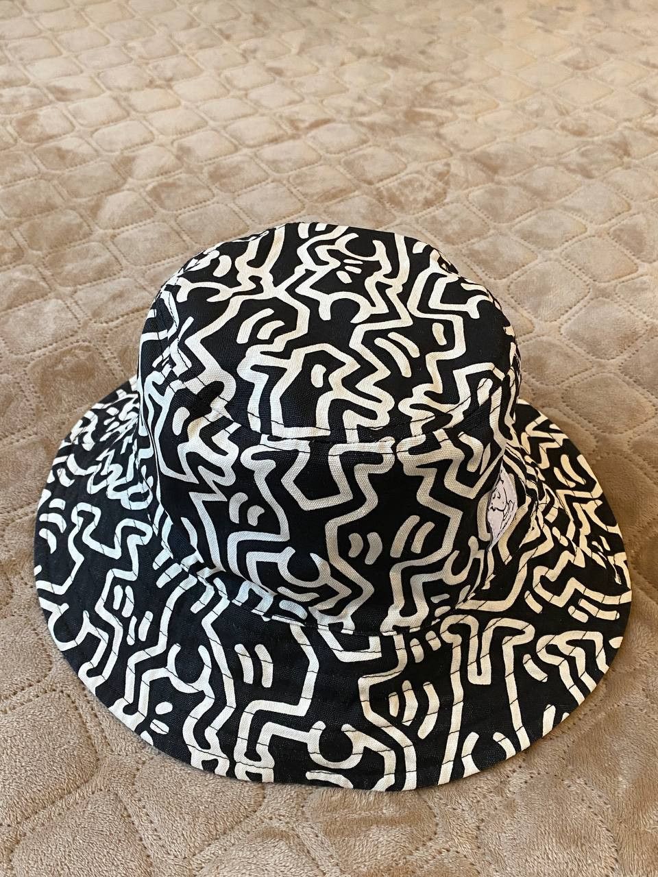 H&M Keith Haring x H&M Reversible Bucket Hat | Grailed