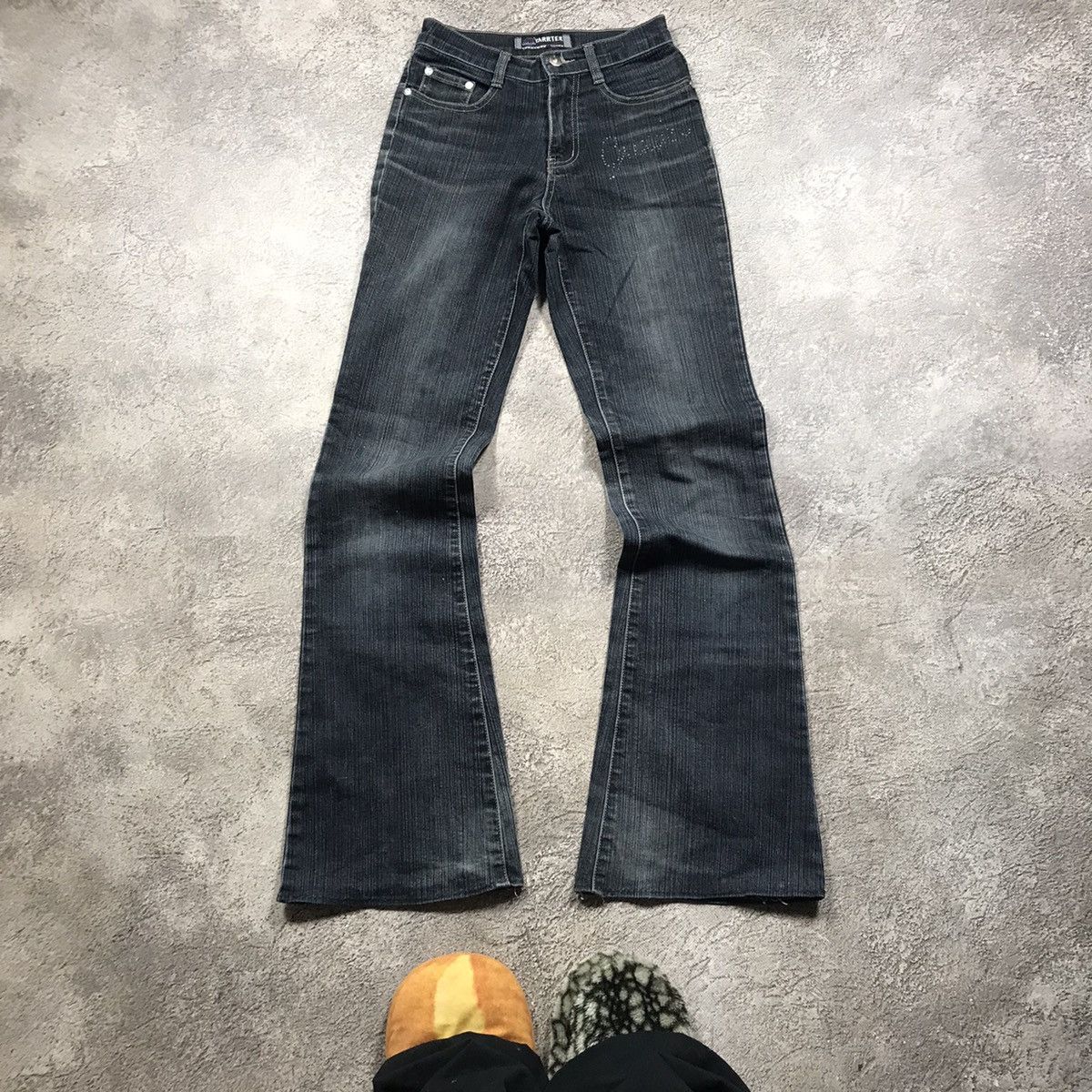 Vintage Vintage 90s Distressed Flared Jeans Low Rise Grunge Y2K 26 Size 26" / US 2 / IT 38 - 2 Thumbnail