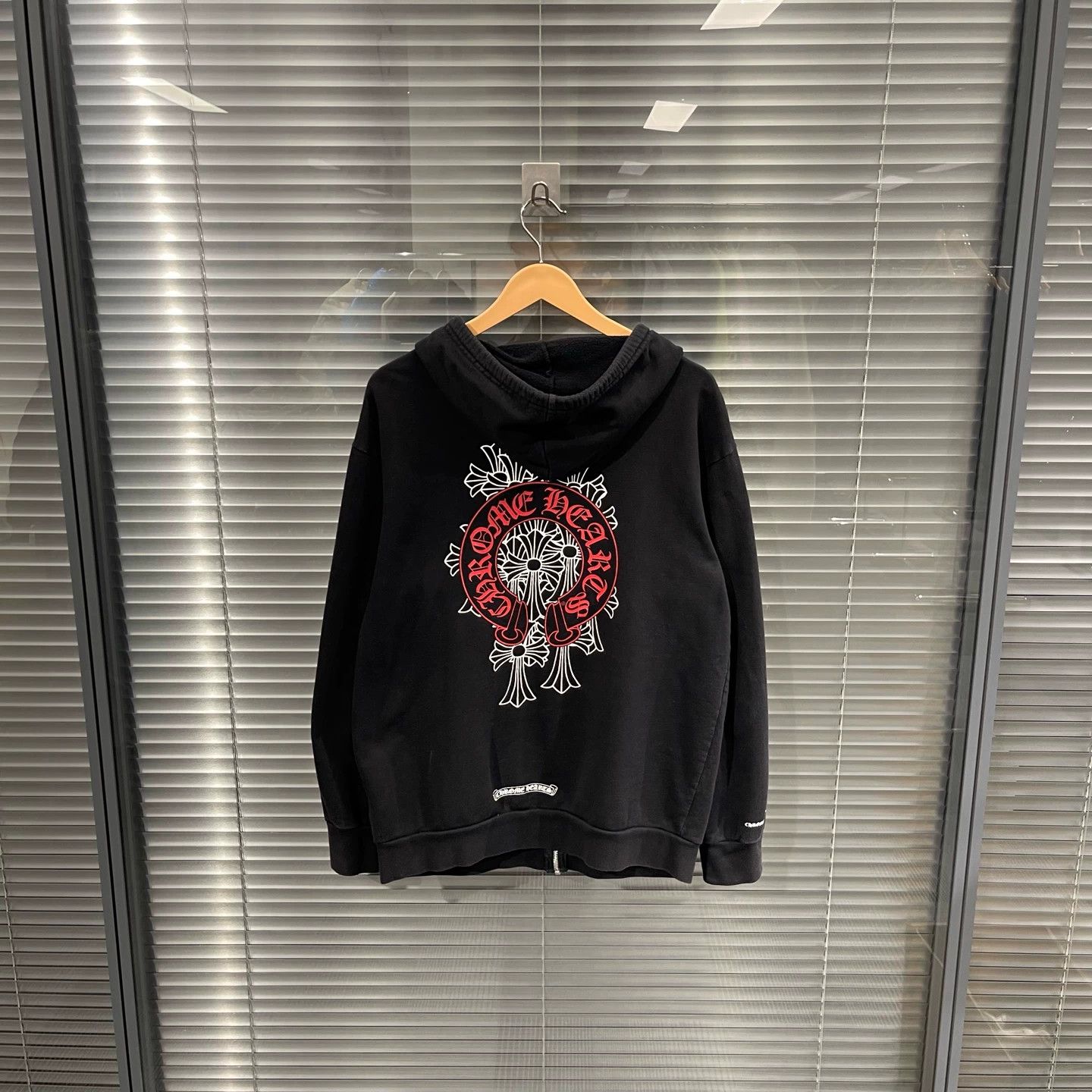 Chrome Hearts Chrome Hearts Red Horseshoe Phantom Cross Zip Jacket XL Size XL / US 12-14 / IT 48-50 - 2 Thumbnail