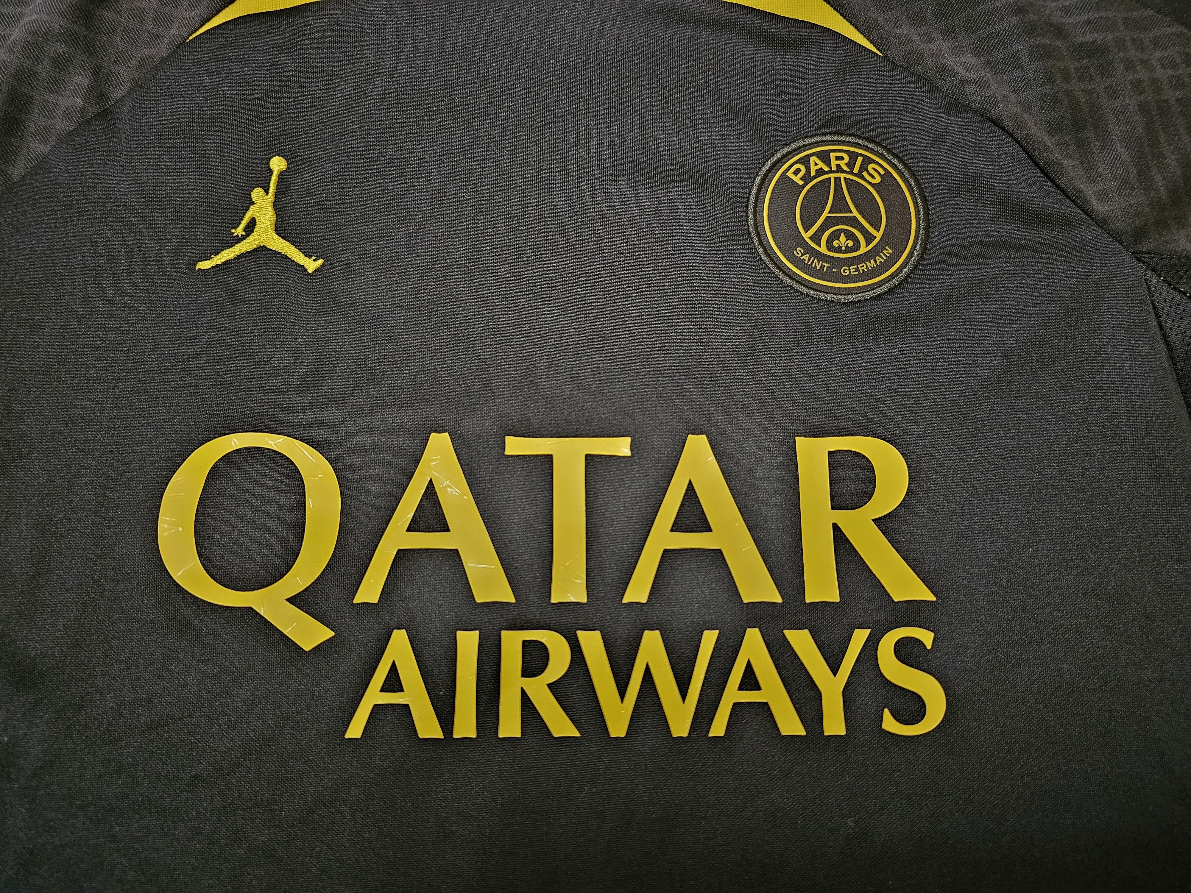 Other PSG PARIS SAINT-GERMAIN 2023 FOOTBALL SHIRT SOCCER JERSEY Size US M / EU 48-50 / 2 - 3 Thumbnail