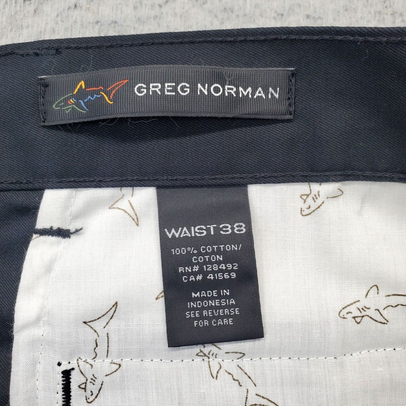 Essentials Greg Norman Essentials Golf Shorts Mens 38 Black Flat Front Wrinkle Resistant Black Mens Size 38 Shorts Size US 38 / EU 54 - 5 Thumbnail