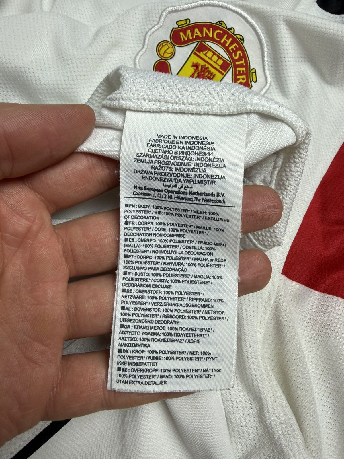 Nike 2010-11 Manchester United Nike Aon Football Shirt white S Size US S / EU 44-46 / 1 - 10 Thumbnail