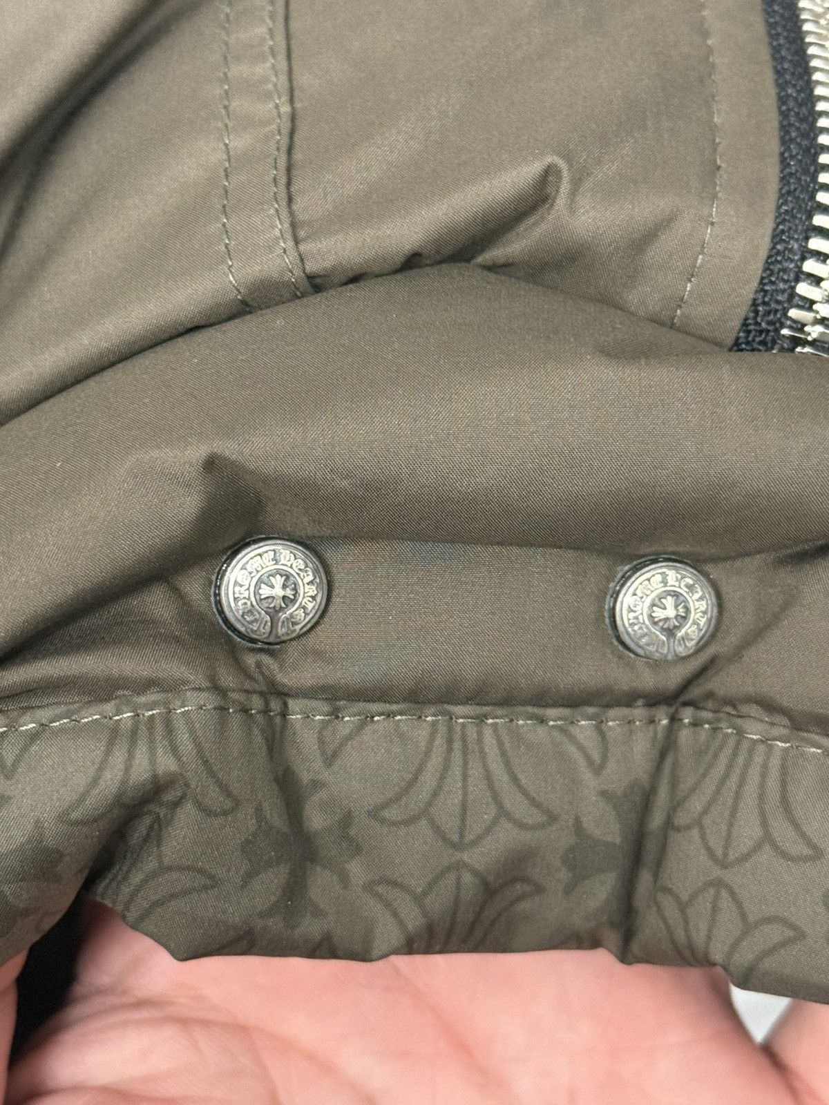 Chrome Hearts Chrome Hearts Monogram Puffer Jacket Olive Green XL Size US XL / EU 56 / 4 - 15 Thumbnail