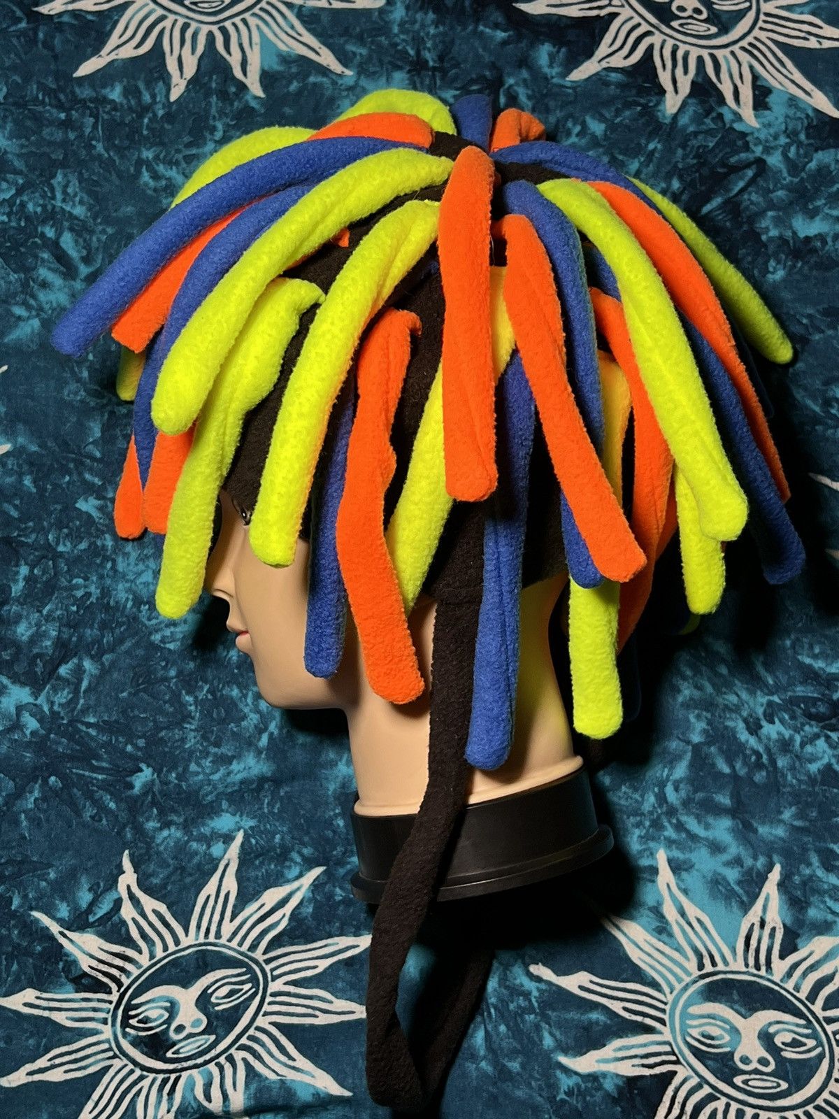 Vintage 🔥DREADLOCK GOOFY DISNEY STYLE KNITTED BEANIE HAT Size ONE SIZE - 15 Thumbnail