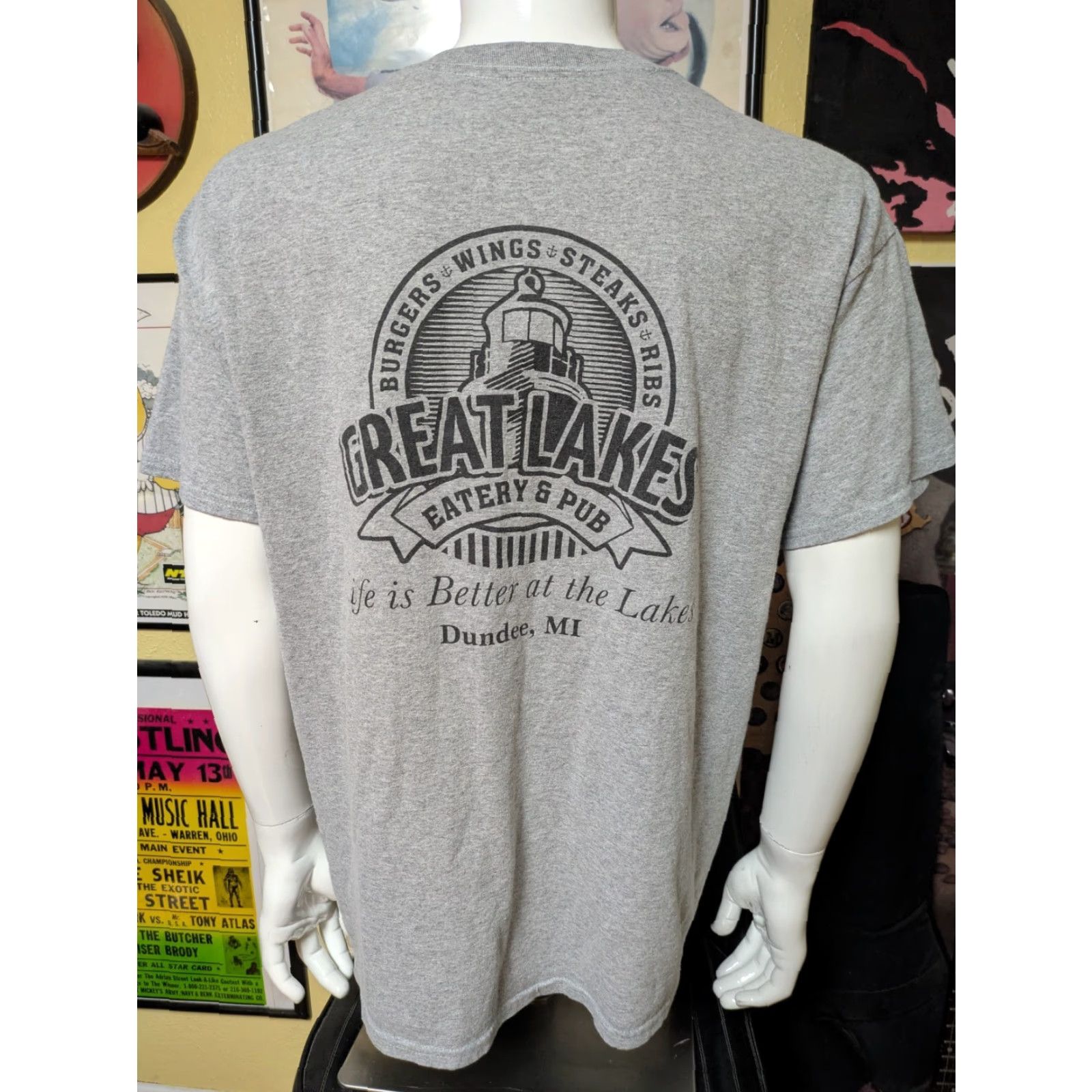 Greats Great Lakes Eatery & Pub T Shirt XL Gray Mens Short Sleeve Crew Neck Bar Restaurant Dundee MI Size US XL / EU 56 / 4 - 3 Thumbnail