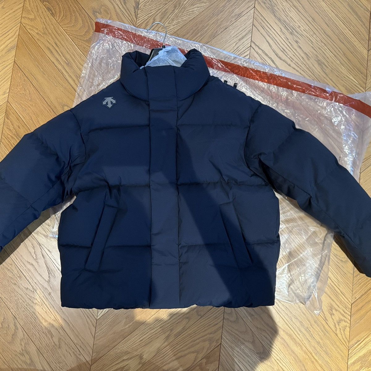 Descente Descente Puffer Jacket Cropped L Size US M / EU 48-50 / 2 - 2 Thumbnail