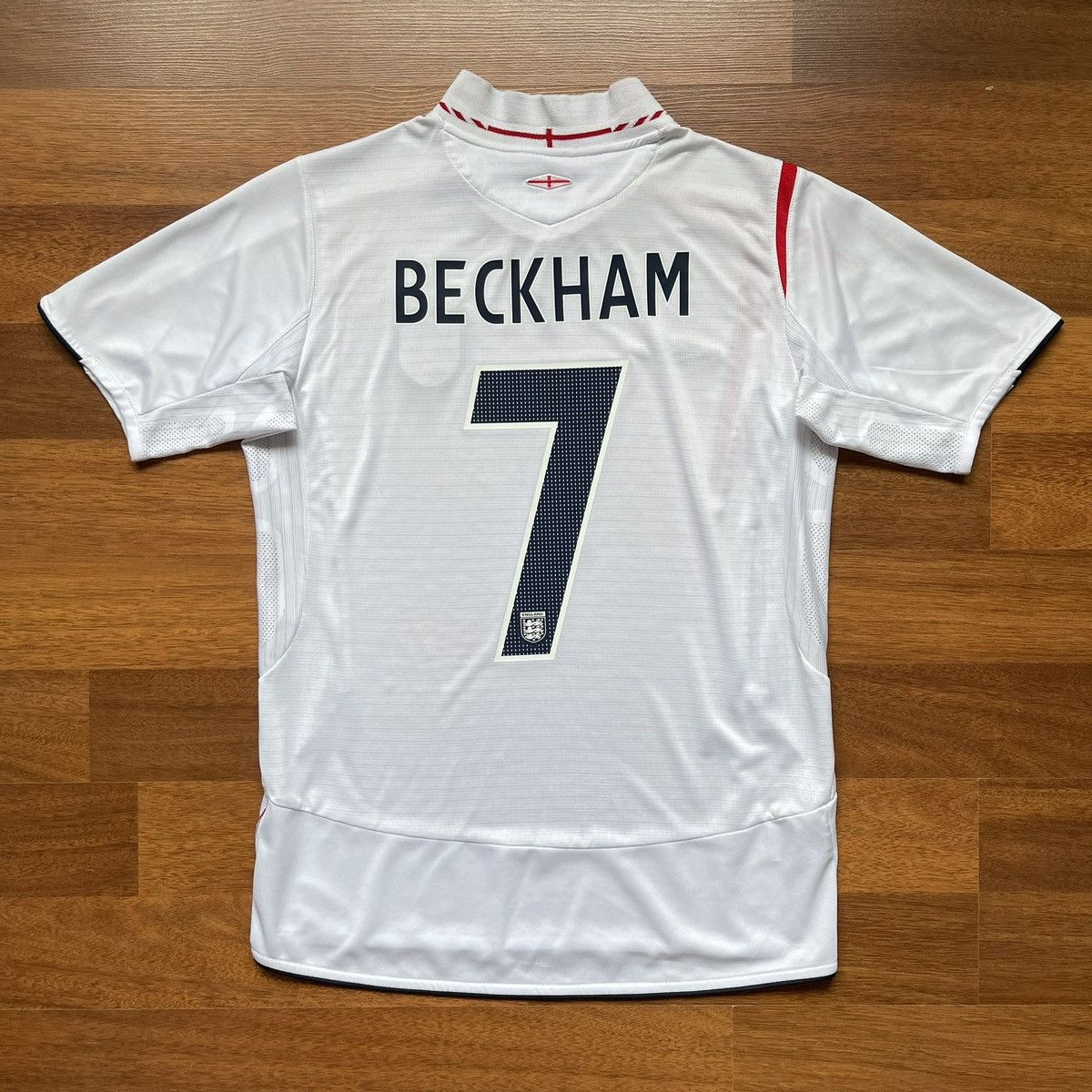 Maillot Angleterre Domicile Umbro 2001-2003 – Beckham #7 – Taille L Blanc