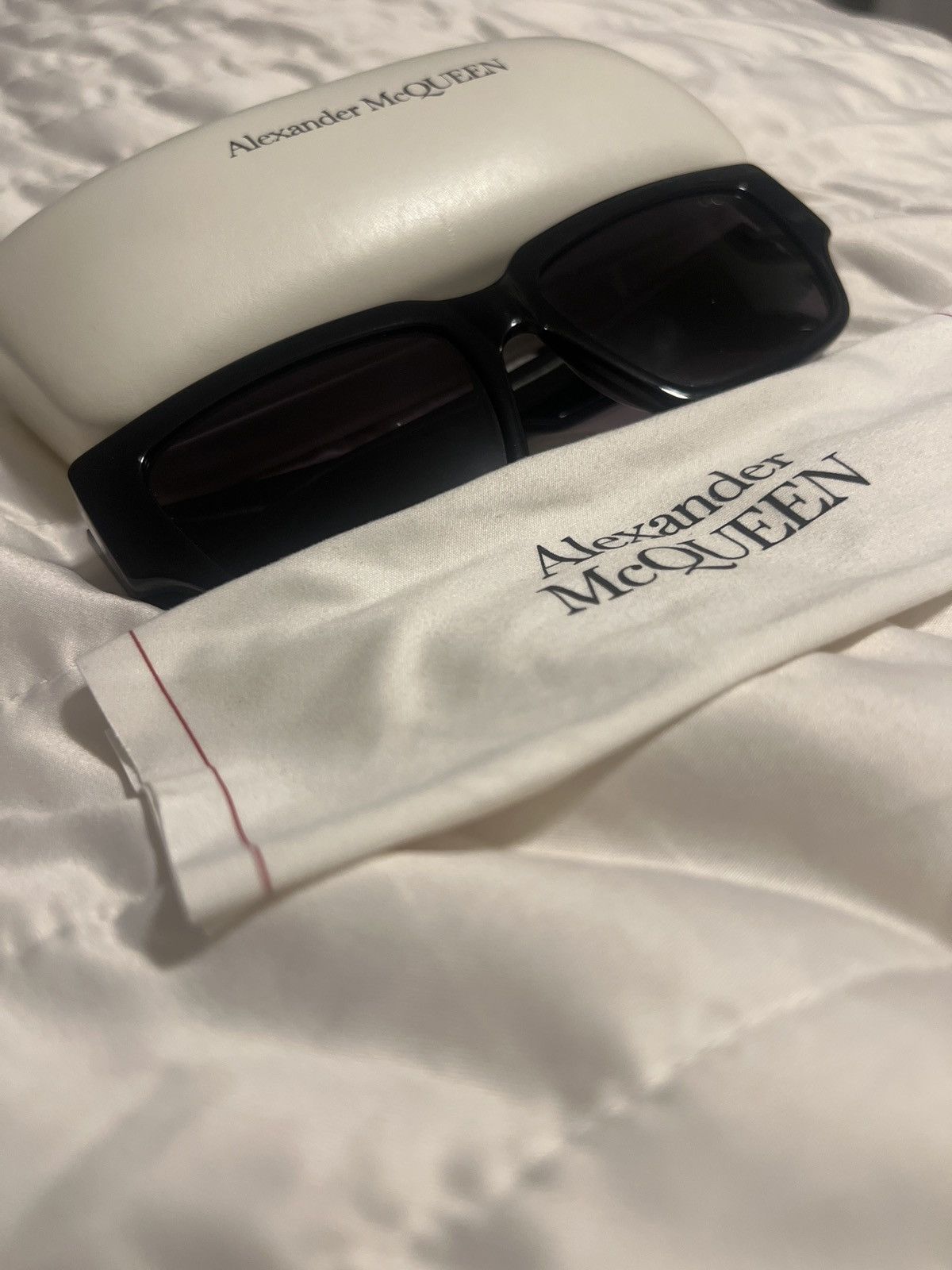 Alexander McQueen Sunglasses Size ONE SIZE - 6 Thumbnail