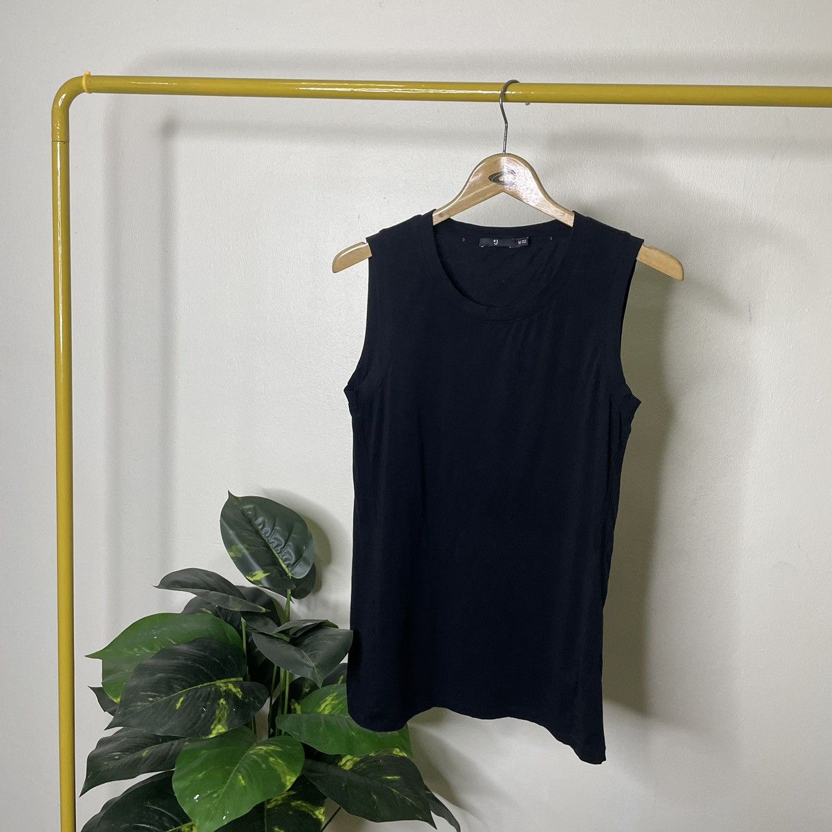 Jil Sander × Uniqlo Jil Sander J+ Black Blank Collaboration Tank Top Size US S / EU 44-46 / 1 - 1 Thumbnail