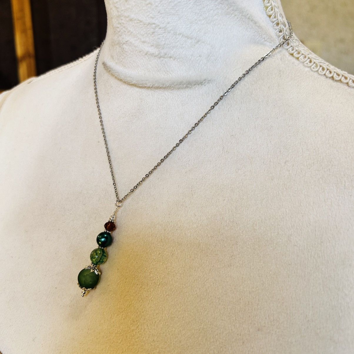 Handmade Handcrafted elegant genuine stone pendant on chain necklace Size ONE SIZE - 4 Thumbnail