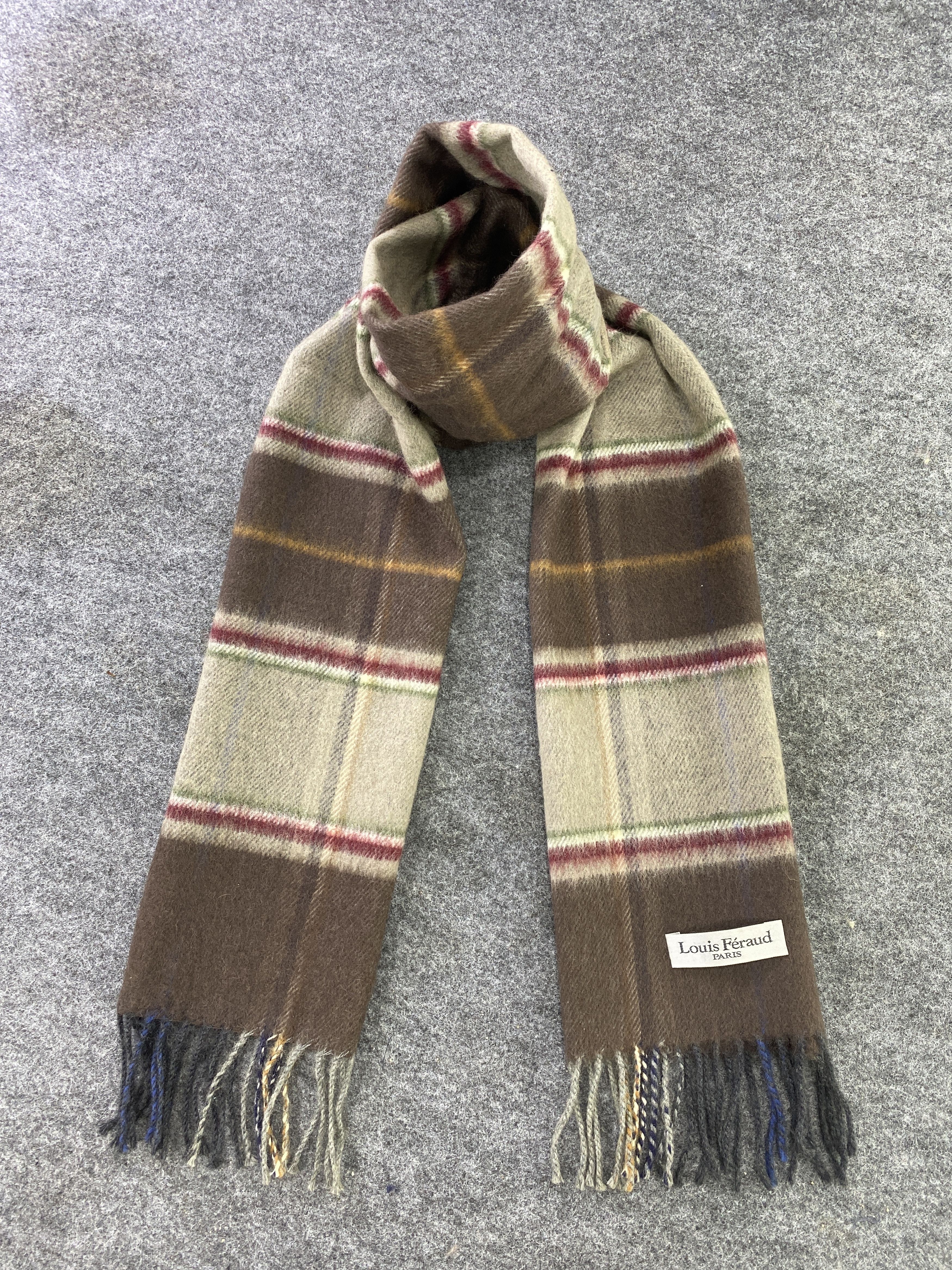 Louis Feraud Louis Feraud Scarf / Muffler / Neckwear -T571 Size ONE SIZE - 1 Thumbnail