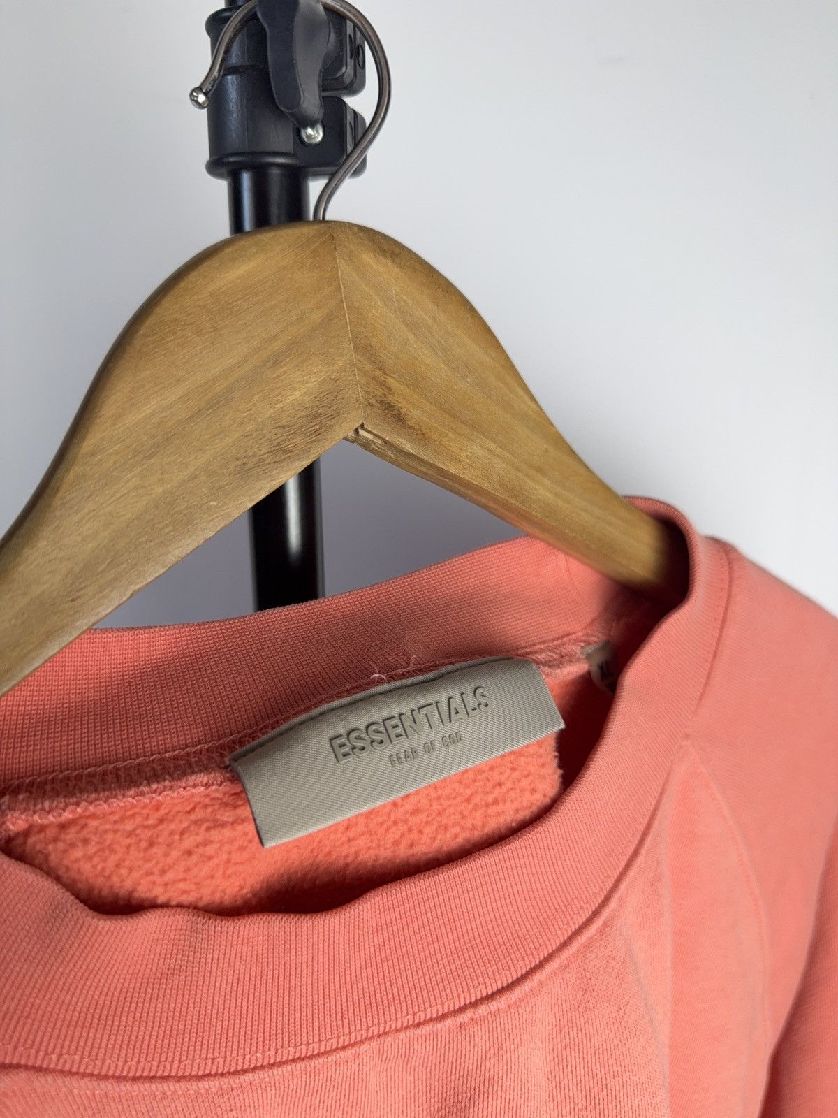 Essentials Luxury Fear Of God Essentials Logo Crewneck Sweatshirt XL Size US XL / EU 56 / 4 - 12 Thumbnail
