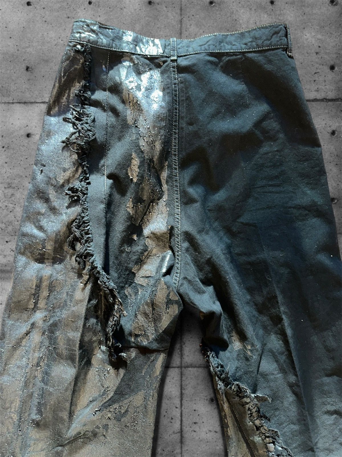 Rick Owens Rick Owens F/W25 concordians waxed pants Size US 28 / EU 44 - 11 Thumbnail