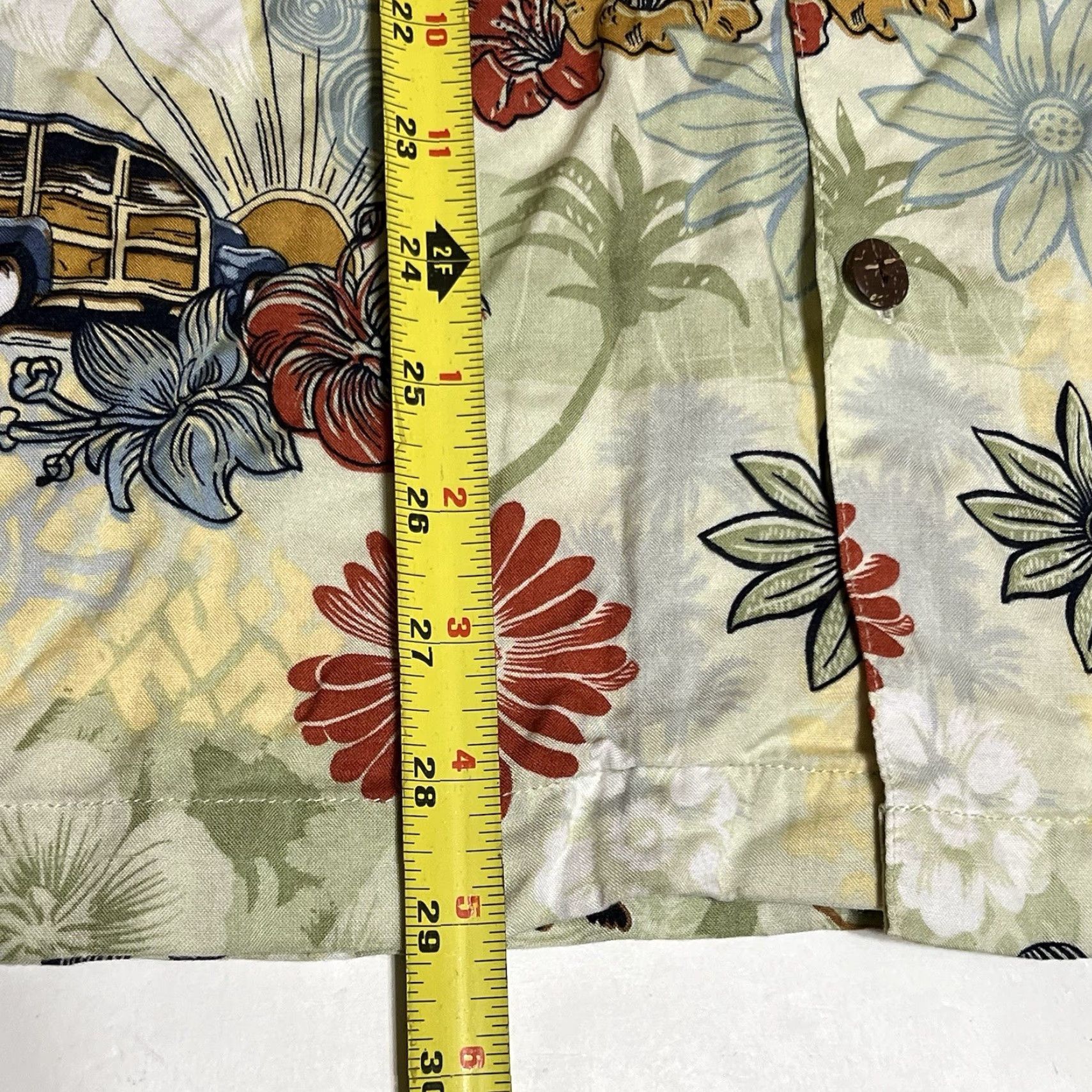 Disney VINTAGE Disney Walt Disney World Men's Hawaiian Shirt Mickey Mouse Tiki Woody Skulls Surf Size US M / EU 48-50 / 2 - 5 Thumbnail