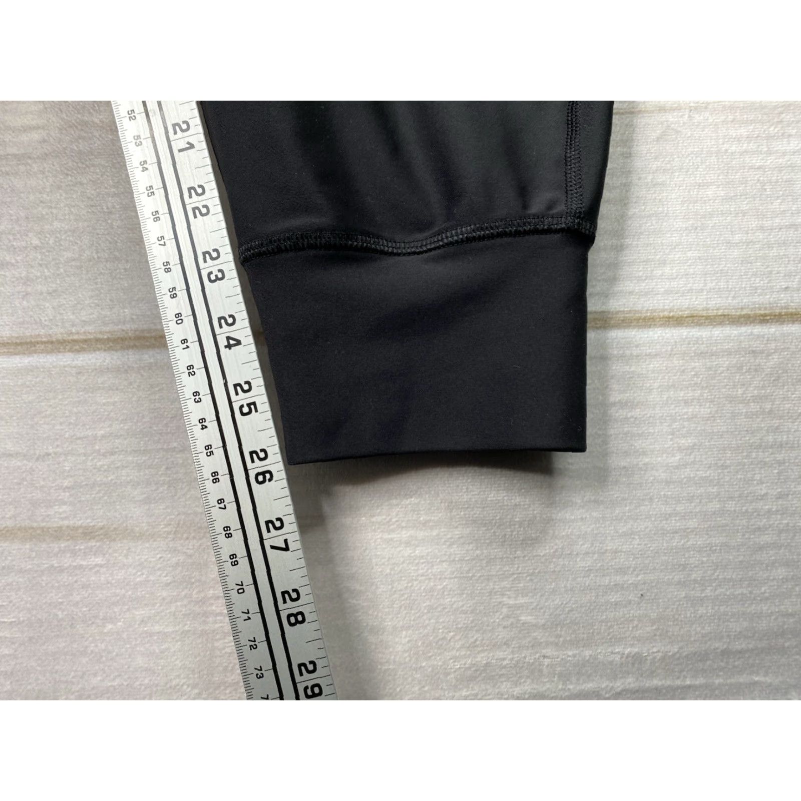 Old Navy Old Navy Active XL Hi Rise Powersoft Go-Dry Leggings Joggers Black Pockets Size 40" / US 18 - 7 Thumbnail