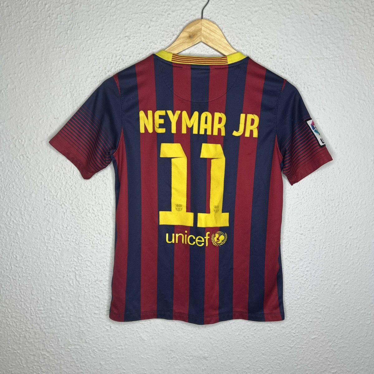 Nike Nike Fc Barcelona Neymar Tshirt Tee Home Kit Jersey Navy Red Size US XS / EU 42 / 0 - 1 Thumbnail