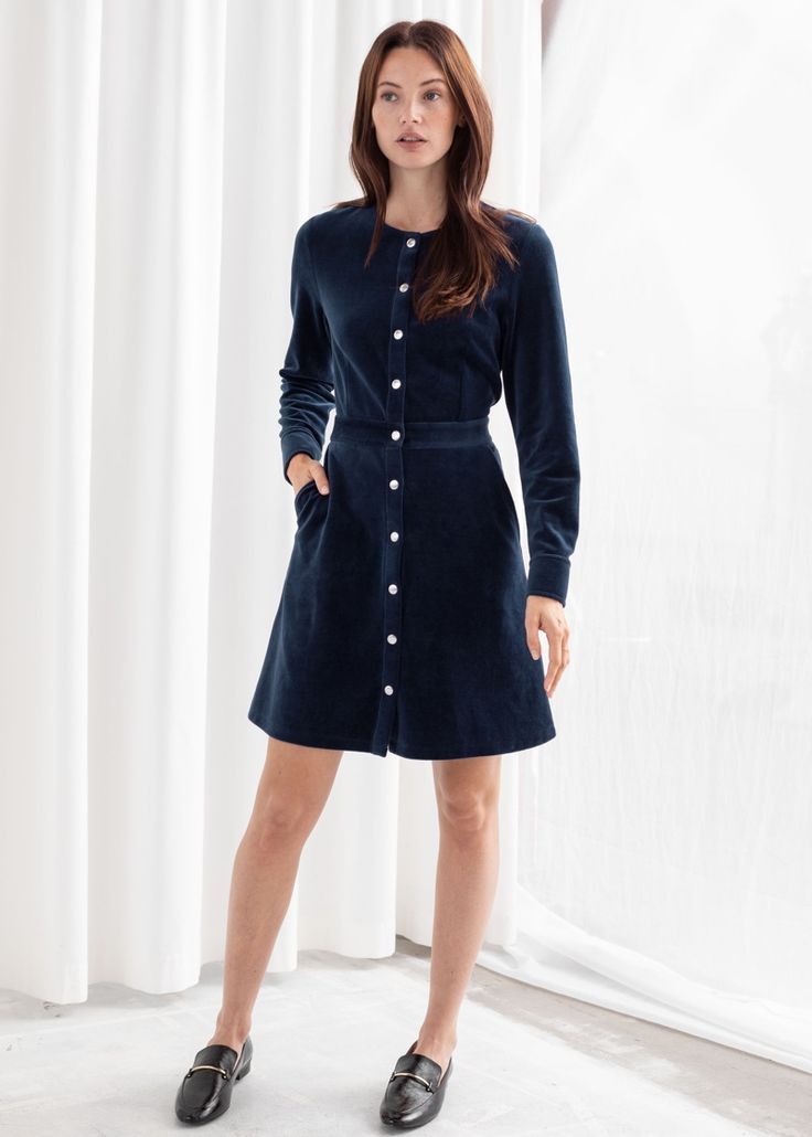 & Other Stories & Other Stories Sammetsklänning Dress Size XS / US 0-2 / IT 36-38 - 1 Thumbnail