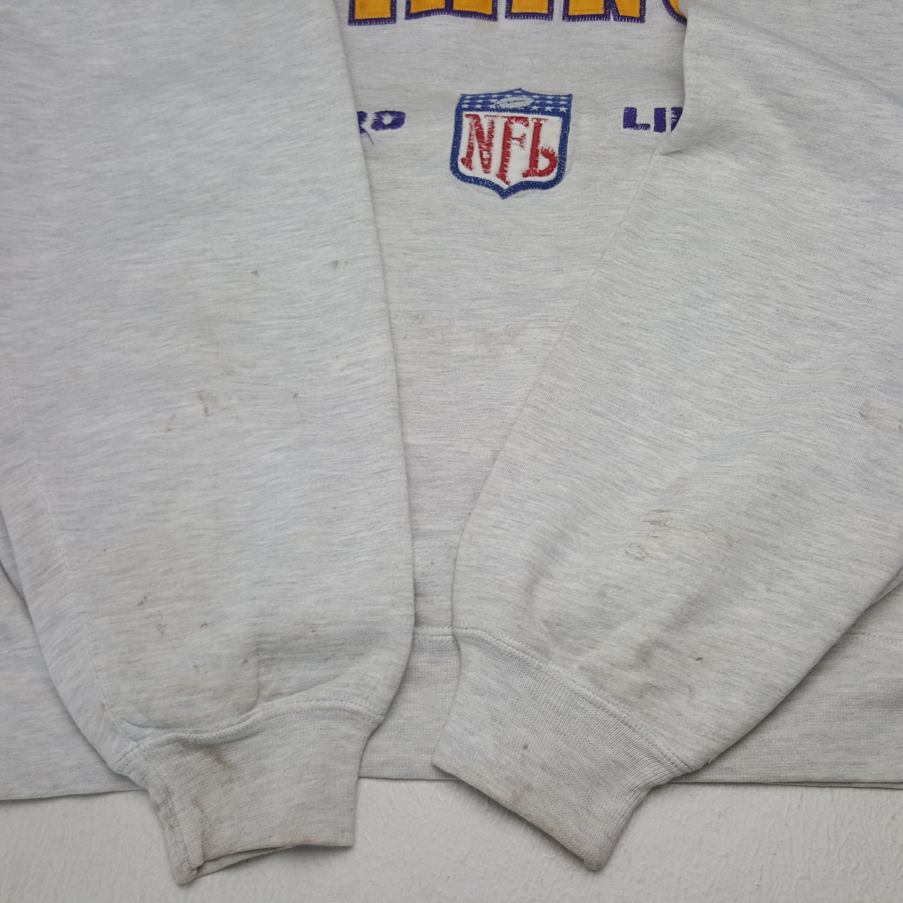NFL × Russell Athletic × Vintage Vintage Vikings American Football Team Sweatshirt C286N2 Size US L / EU 52-54 / 3 - 7 Thumbnail