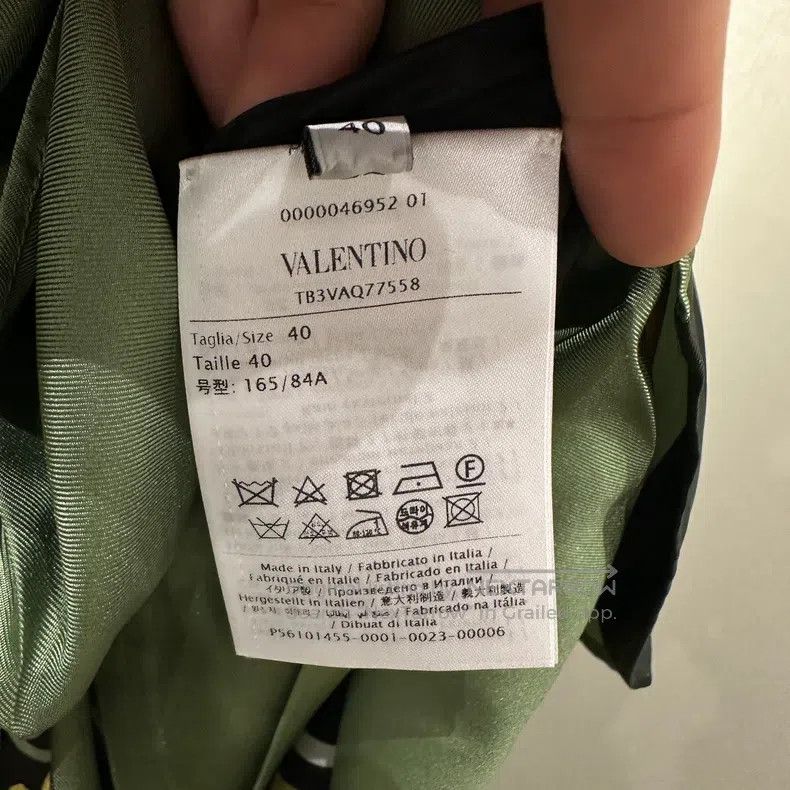 Valentino Valentino Floral contrast dress Size M / US 6-8 / IT 42-44 - 4 Thumbnail