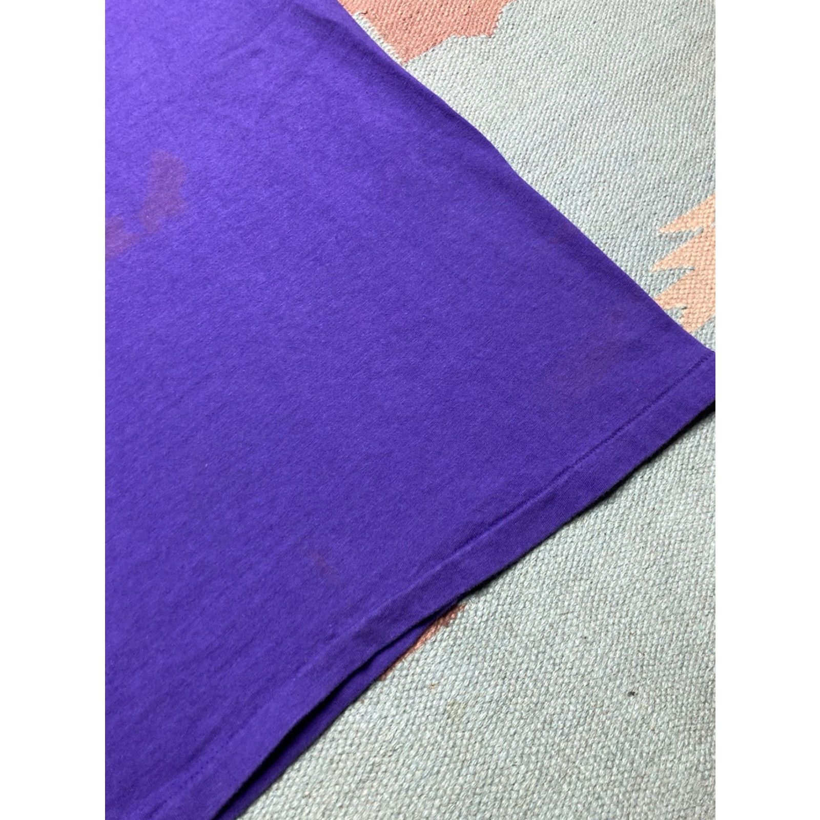 Hanes VINTAGE 80s T-Shirt Hanes Purple Plum Cotton Medium Mens Regular M 80s Theme Blank Single Stitch faded soft Size US M / EU 48-50 / 2 - 2 Thumbnail