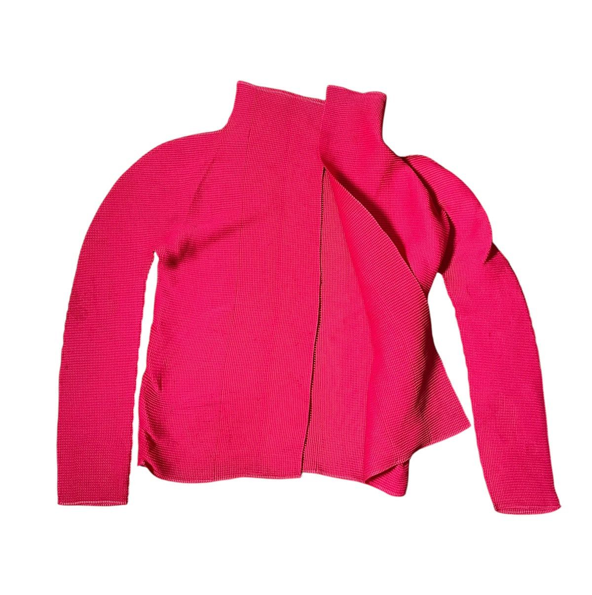 Homme Plisse Issey Miyake TAX FREE 🇺🇸 Vintage issey miyake me pleats red cardigan Size S / US 4 / IT 40 - 1 Thumbnail