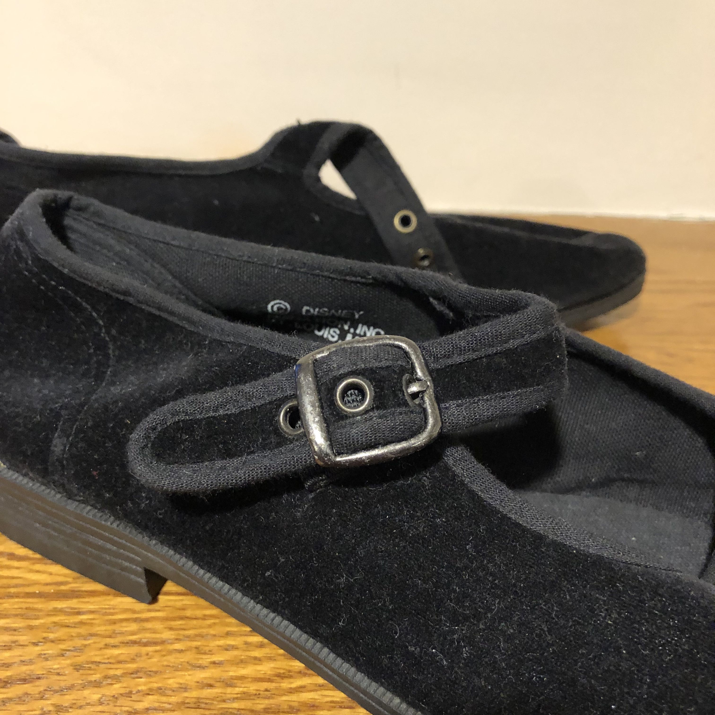 Disney 90s Vintage Black Velvet Mickey Mouse Shoes Slippers Size US 9 / IT 39 - 6 Thumbnail