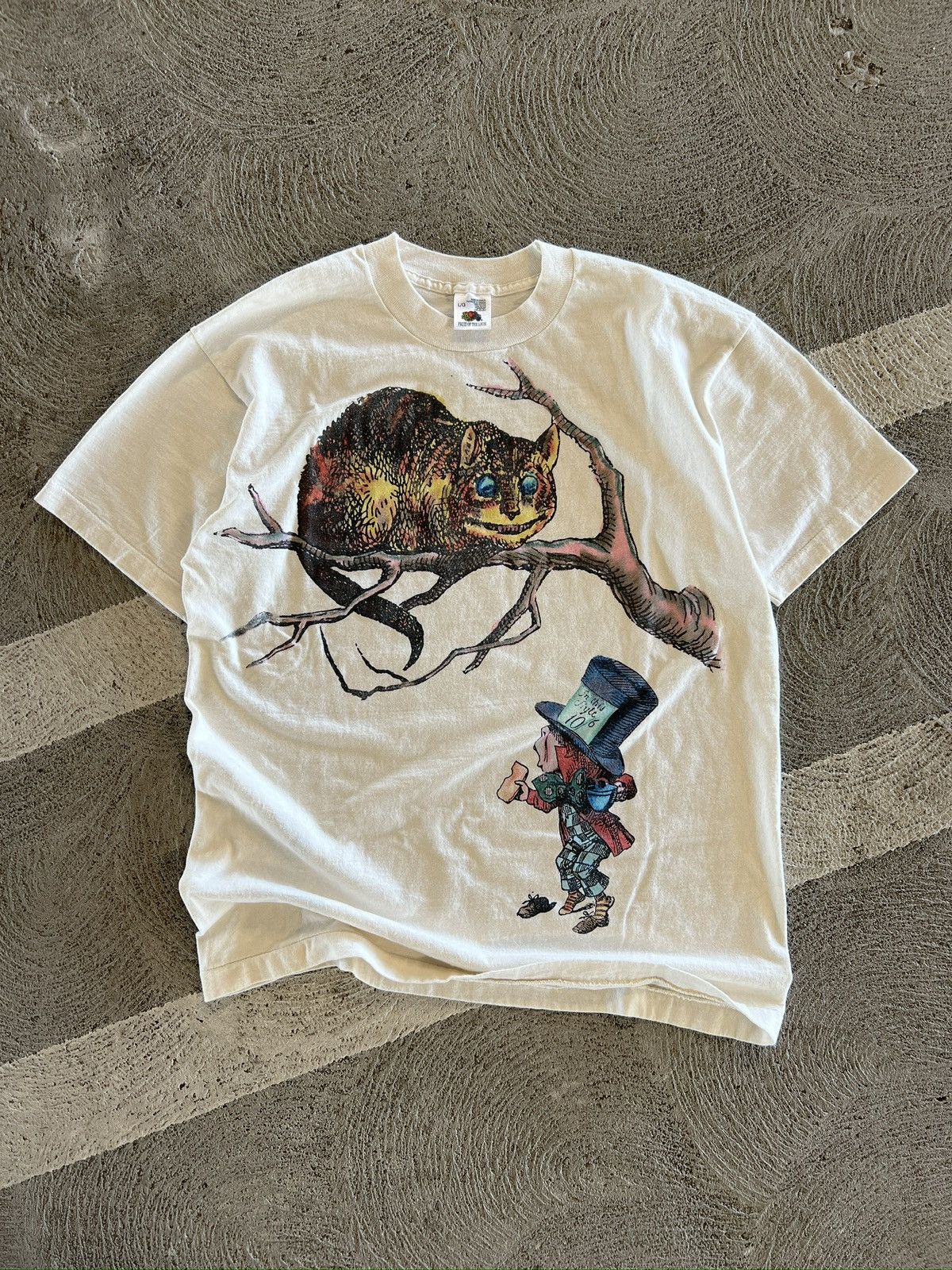 90’s RARE Alice in Wonderland Shirt