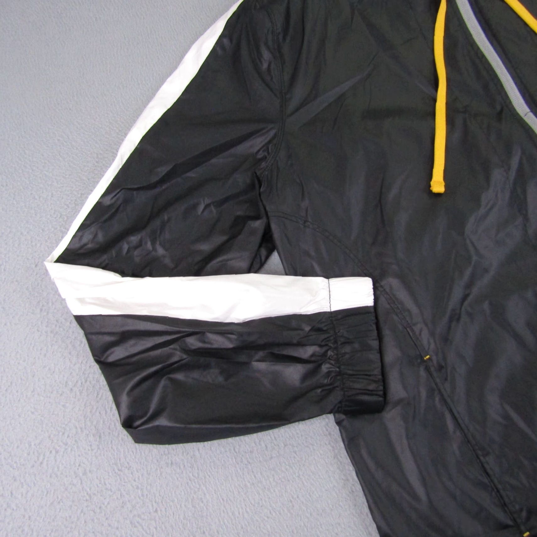 Vintage Zella Jacket Women Large Black White Full Zip Windbreaker Lightweight Track Coat Womens Size L / US 10 / IT 46 - 3 Thumbnail