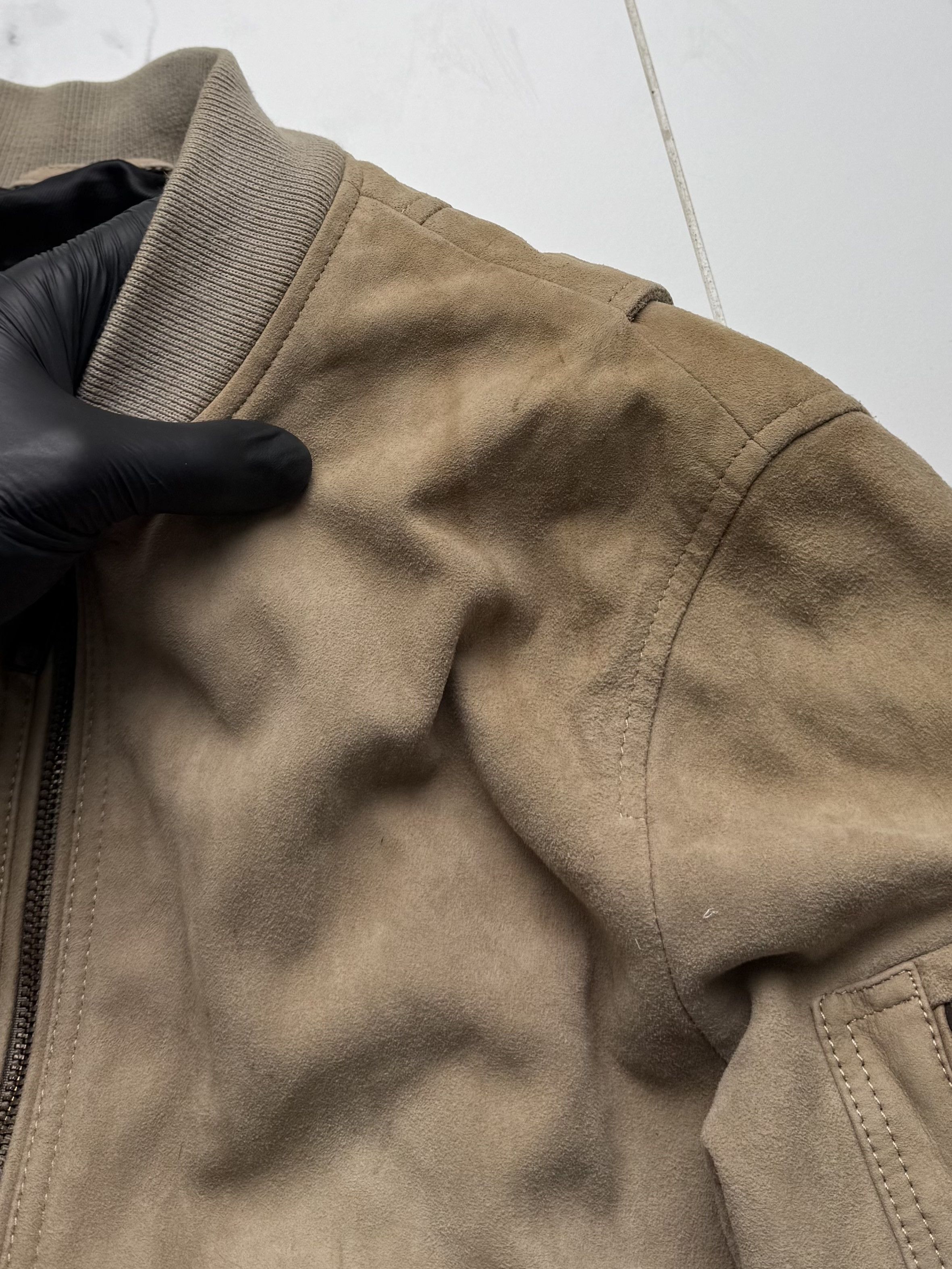 Vintage Vintage Beige Suede Leather Jacket Women's Zip Up Size US S / EU 44-46 / 1 - 9 Thumbnail