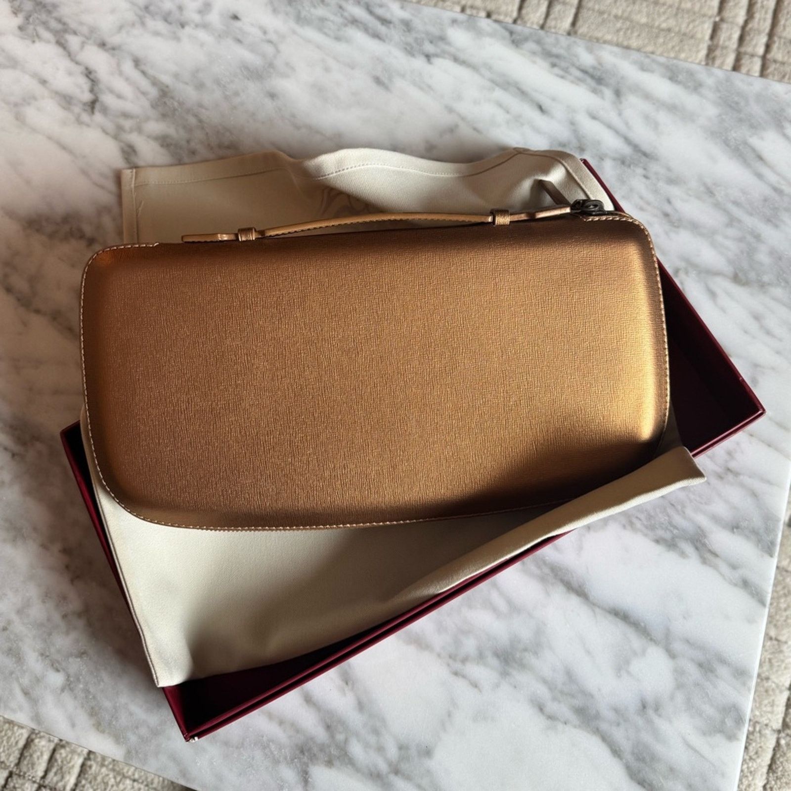 Perrin Perrin Paris NWT 1899 Gold Clutch Bag Size ONE SIZE - 1 Thumbnail