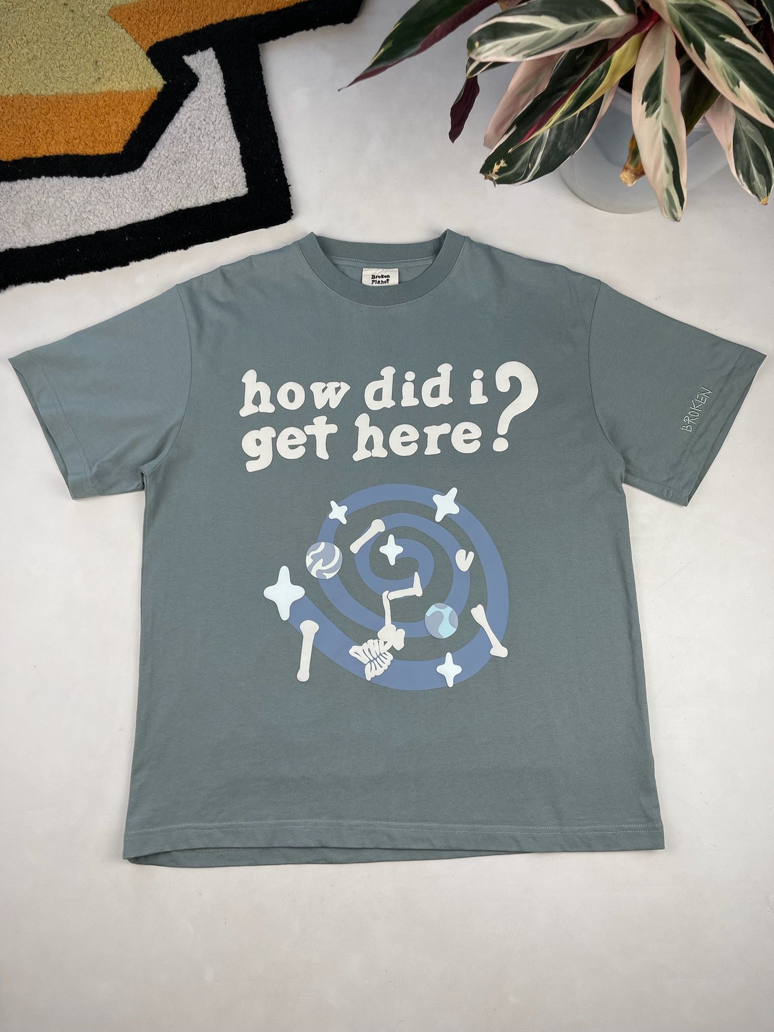 Broken Planet Broken Planet T-shirt oversized bones in space skull Size US S / EU 44-46 / 1 - 1 Thumbnail