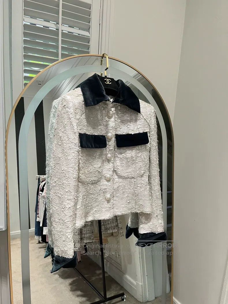 Chanel Chanel Forest series white sequin jacket Size XS / US 0-2 / IT 36-38 - 1 Thumbnail