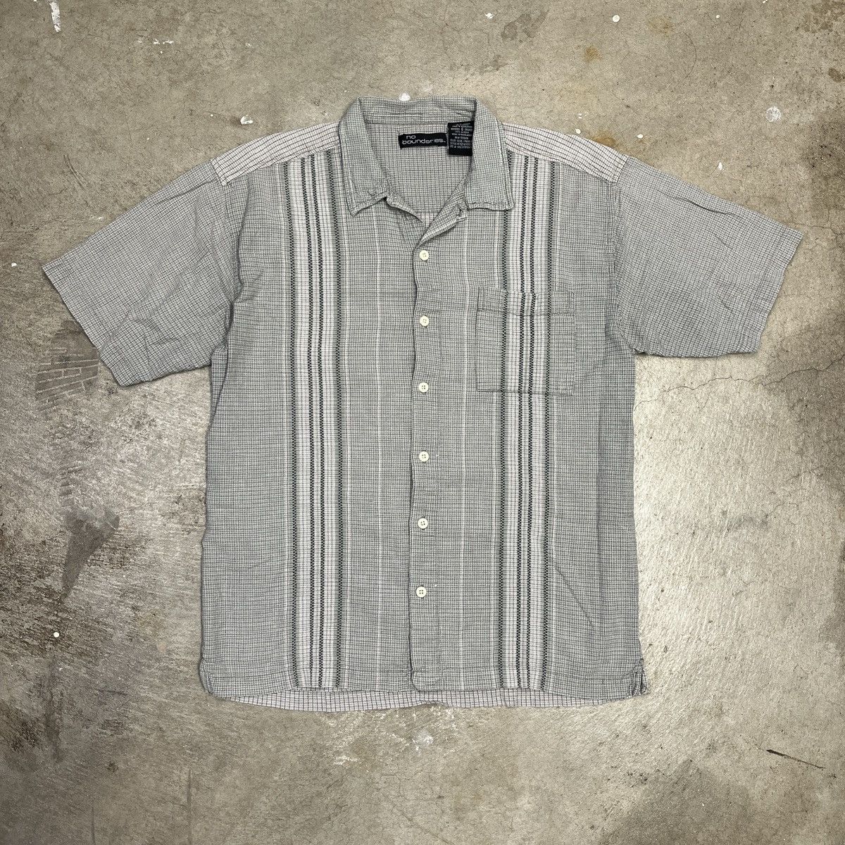 Vintage No Boundaries Camp Collar Button Shirt Plaid Green Size US L / EU 52-54 / 3 - 1 Thumbnail