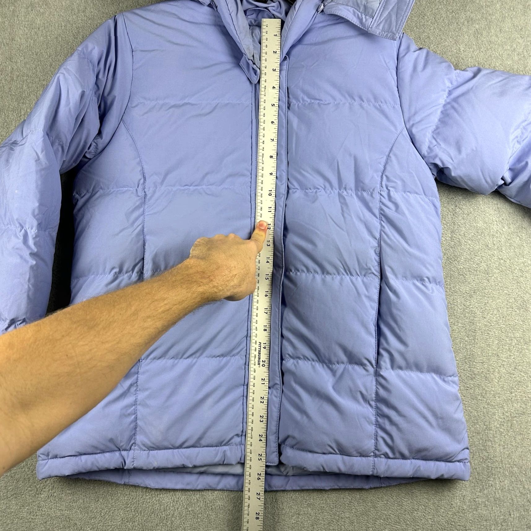 Vintage L.L. Bean Jacket Womens Medium Purple Down Puffer Hooded Fur Trim Zip Front Full Zip Pockets Quilted Size M / US 6-8 / IT 42-44 - 5 Thumbnail